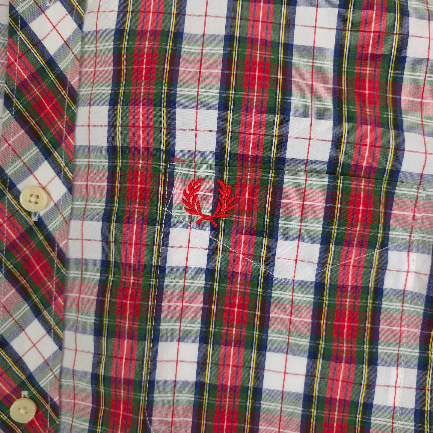 Fred Perry Plaid Button Up Shirt - M