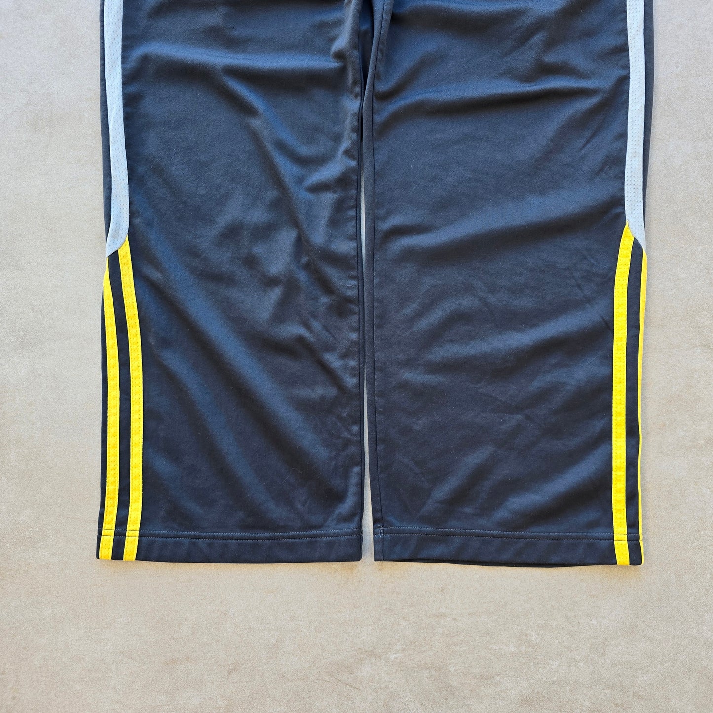 Y2K Adidas Track Pants - M