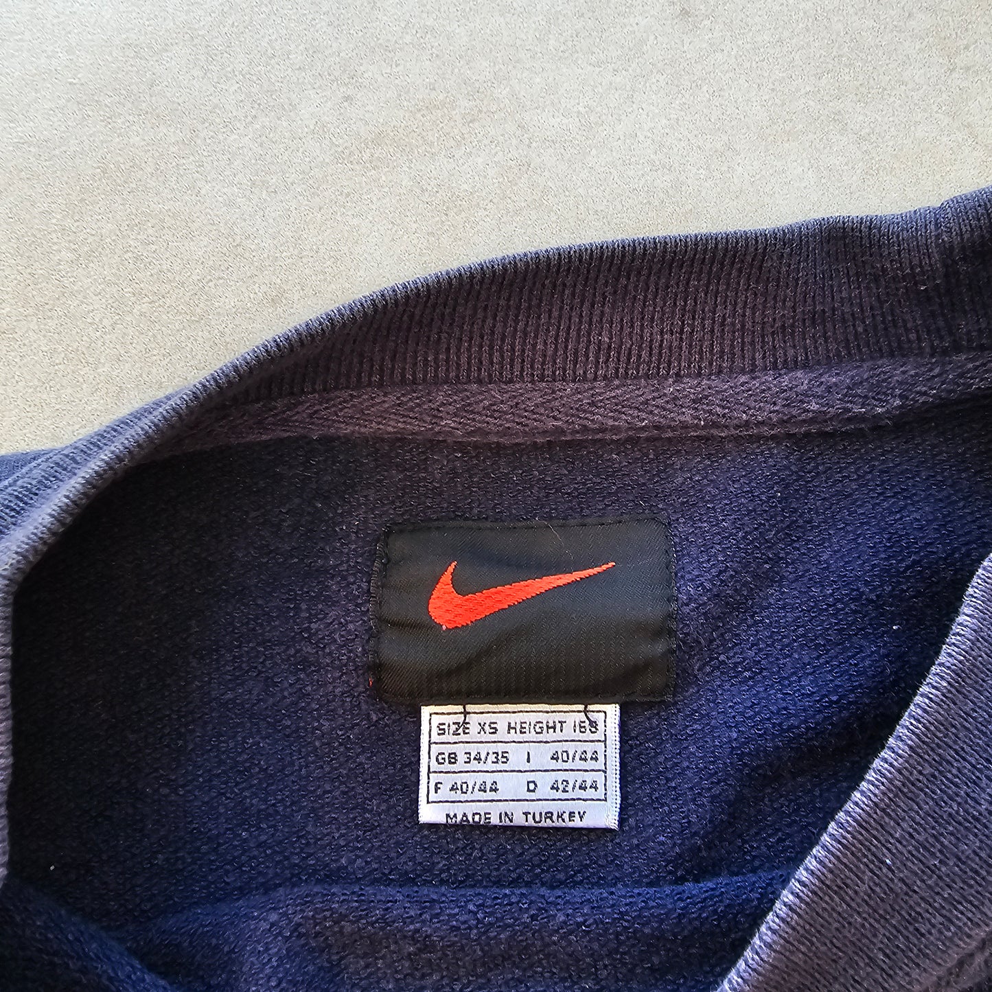 Vintage Nike Centre Swoosh Sweatshirt - S