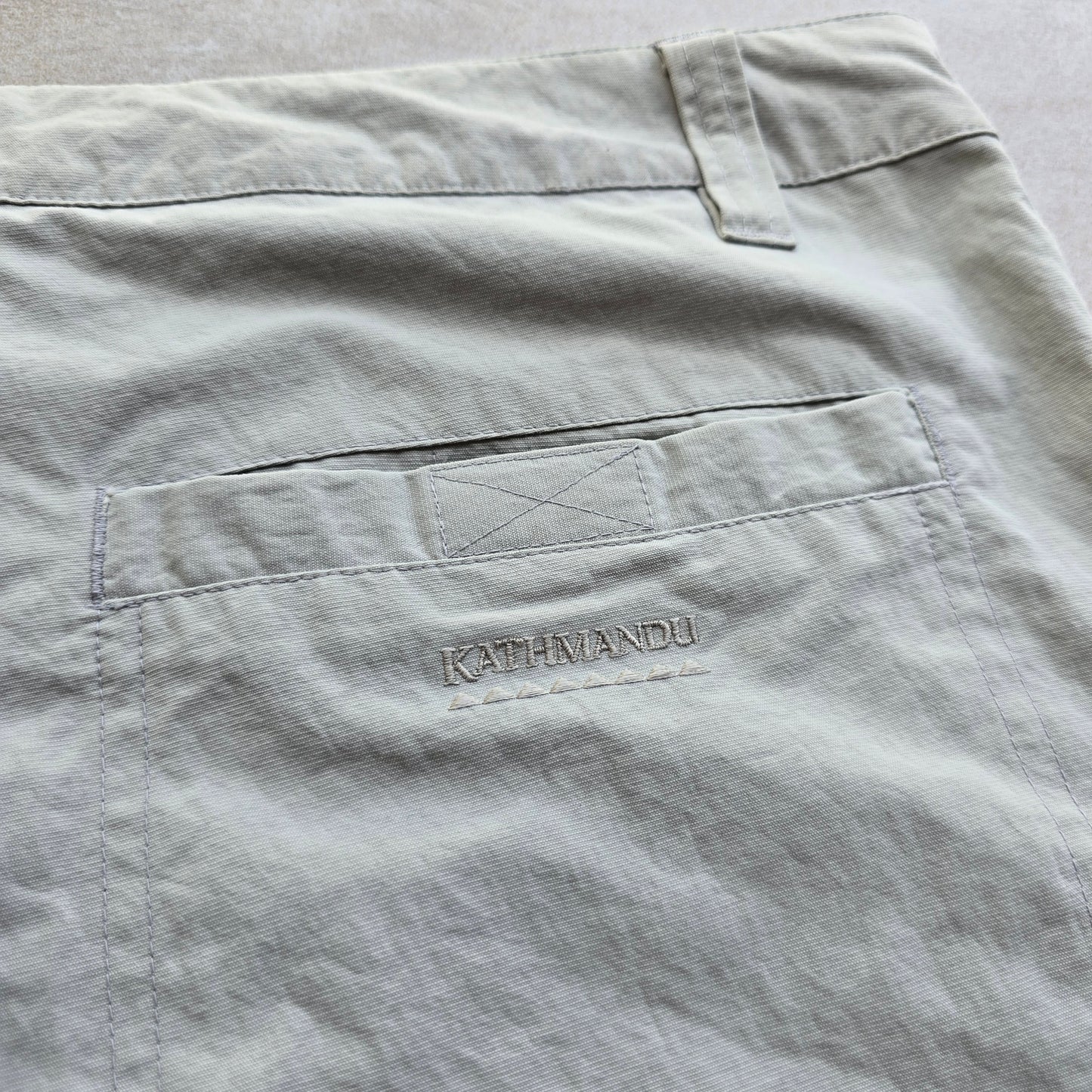 Y2K Kathmandu Lightweight Cargo Shorts - M