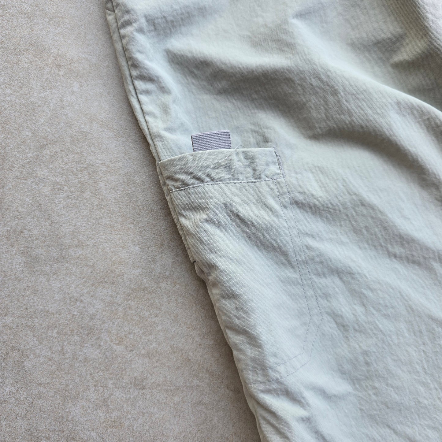 Y2K Kathmandu Lightweight Cargo Shorts - M
