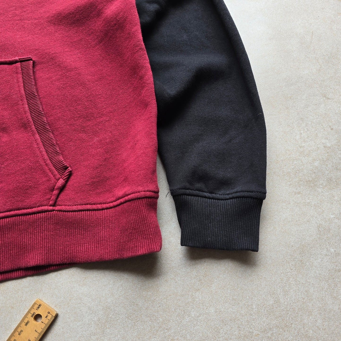Guess Spellout Colour Block Hoodie - L