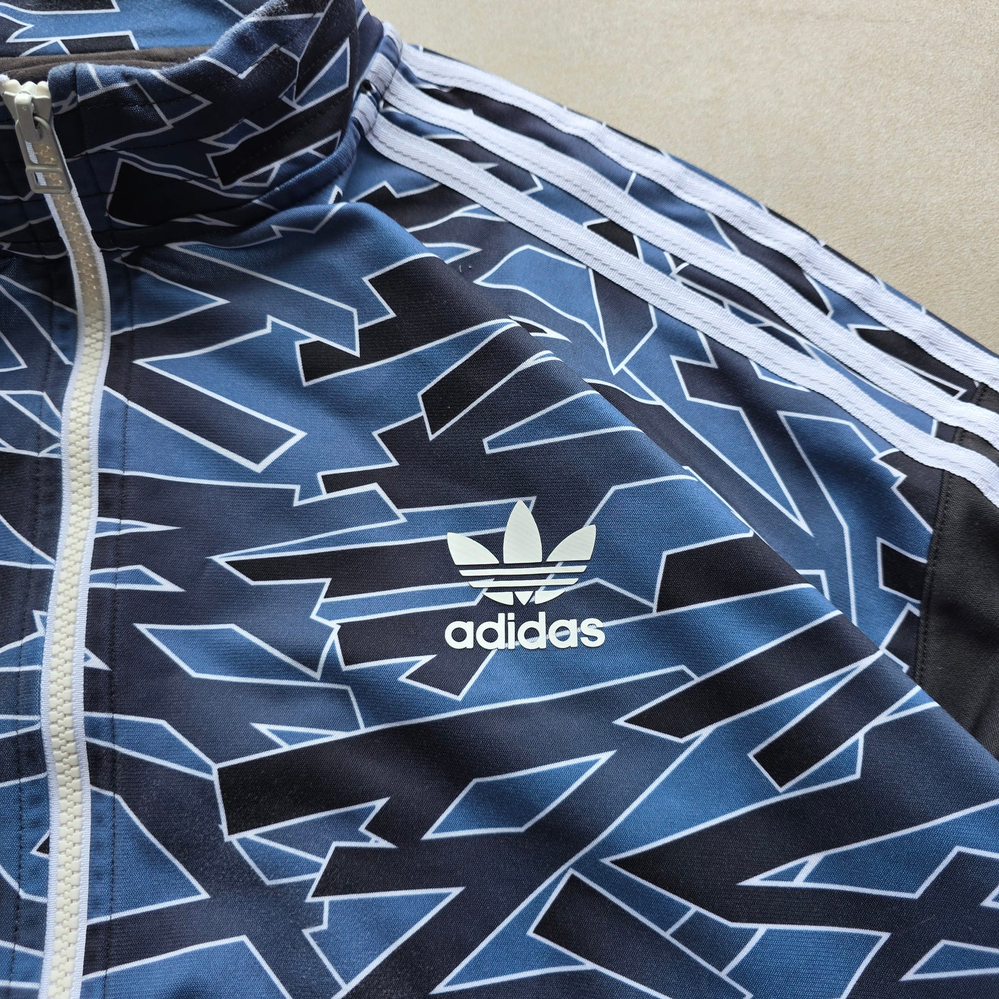 Adidas Shattered Stripe Trefoil Track Jacket - L/XL