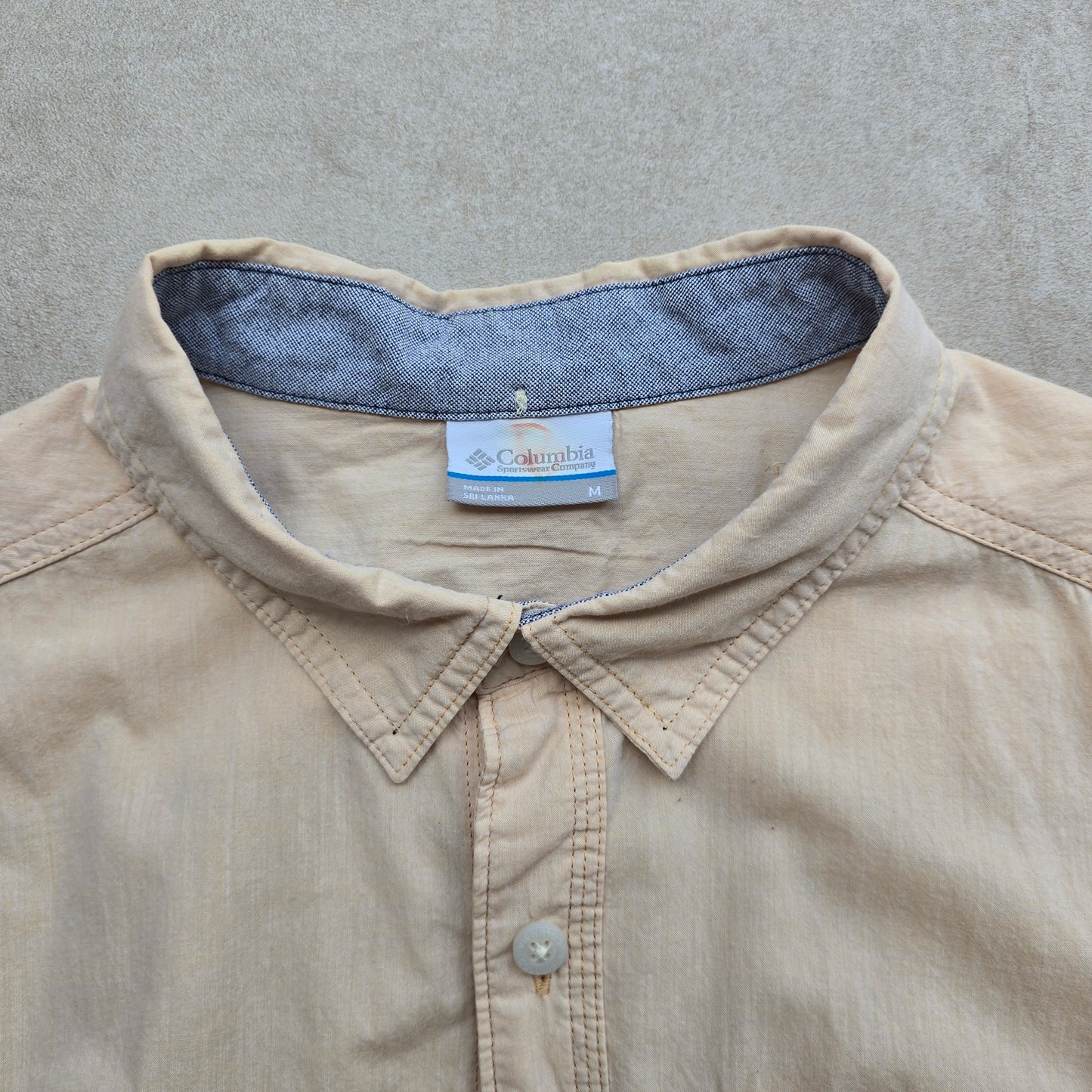 Columbia Short Sleeve Button Up Shirt - M