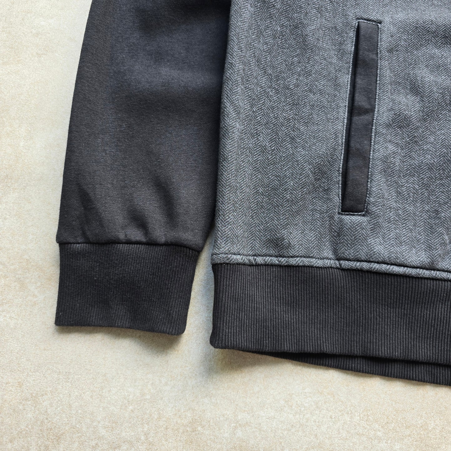 Calvin Klein Full Zip Sweatshirt - XL