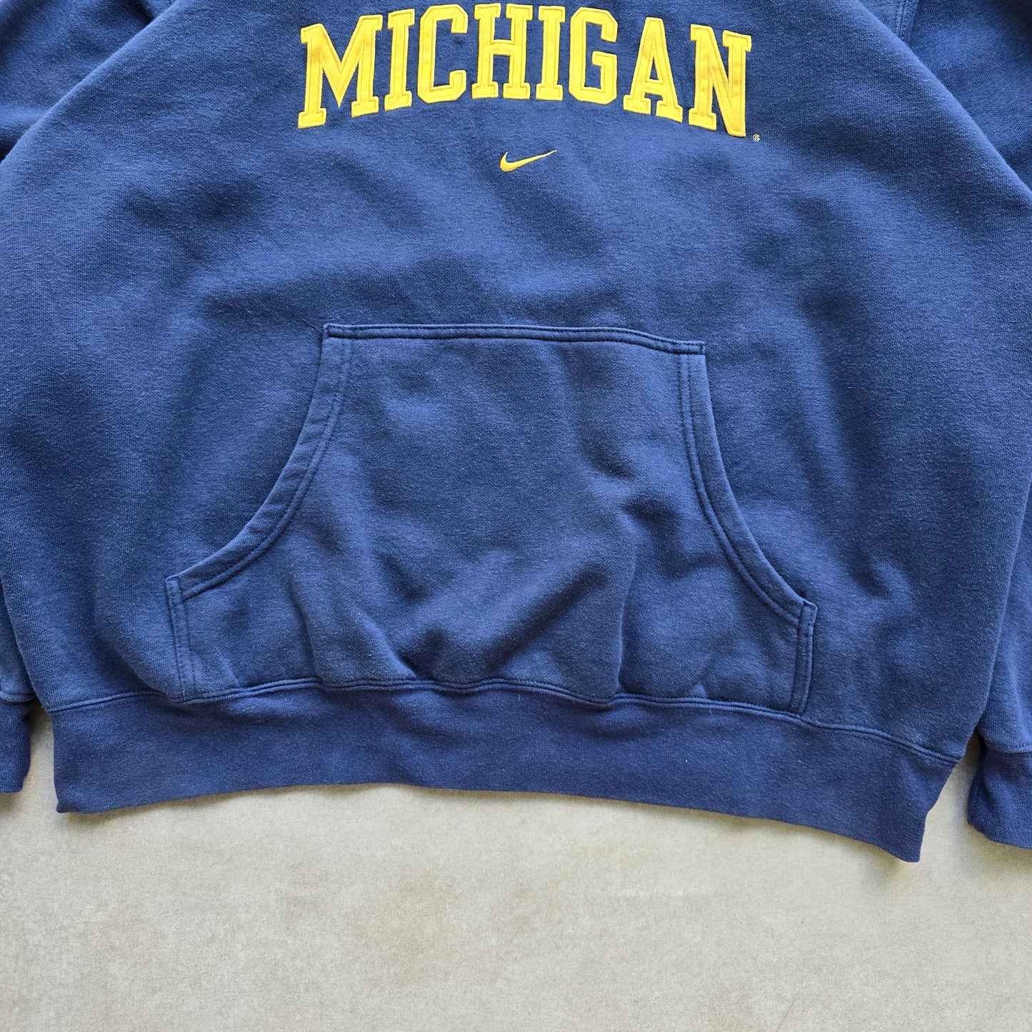Vintage Nike Michigan Centre Swoosh Hoodie - XL
