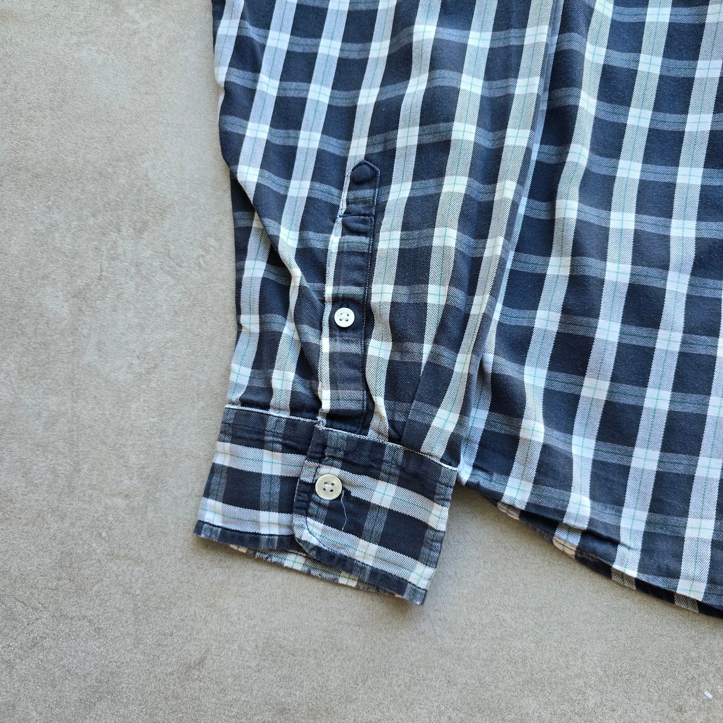 Carhartt Hazen Check Long Sleeve Button Up Shirt - M