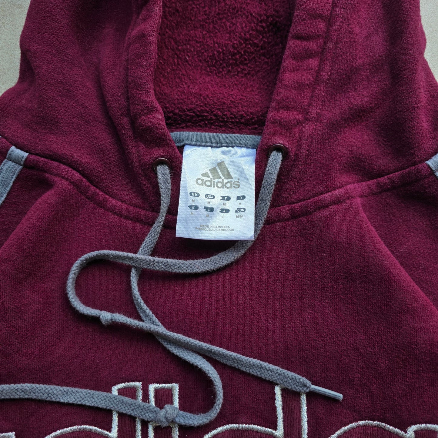 Y2K Adidas Spellout Hoodie - M/L
