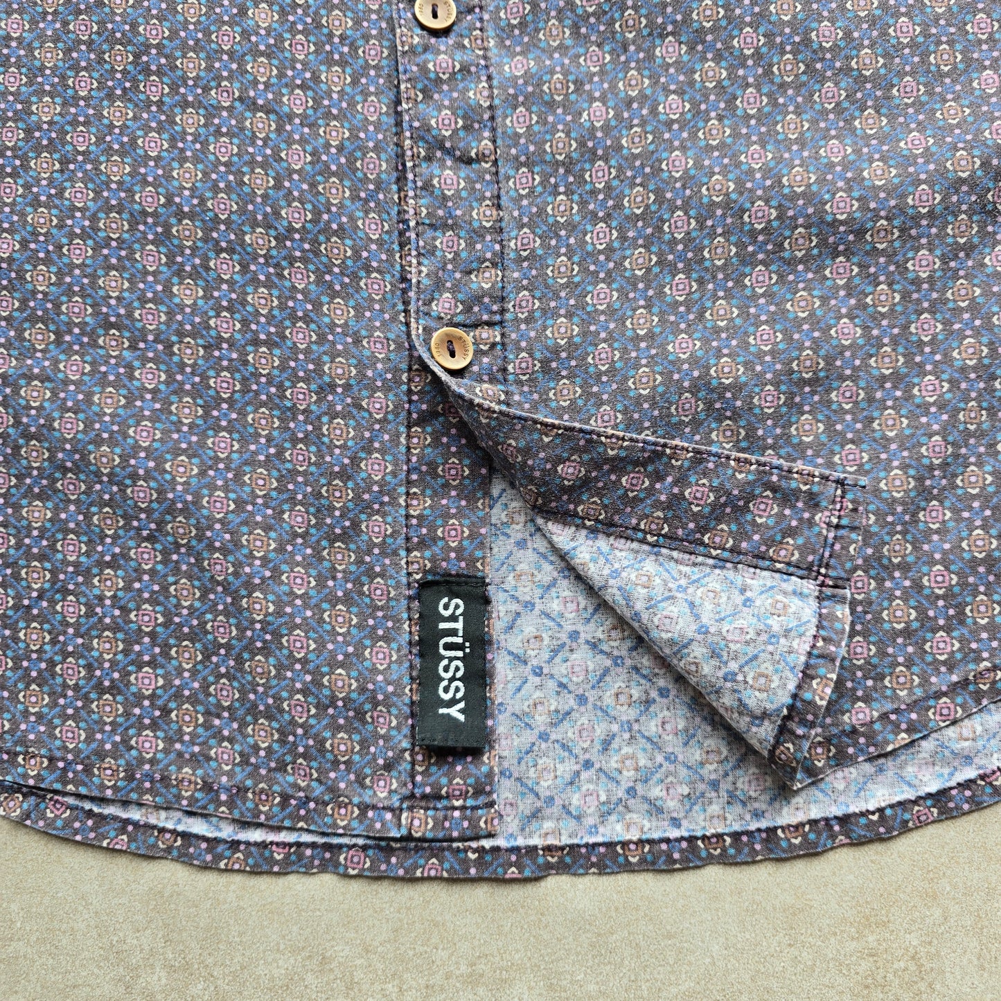 Stussy Short Sleeve Button Up Shirt - M