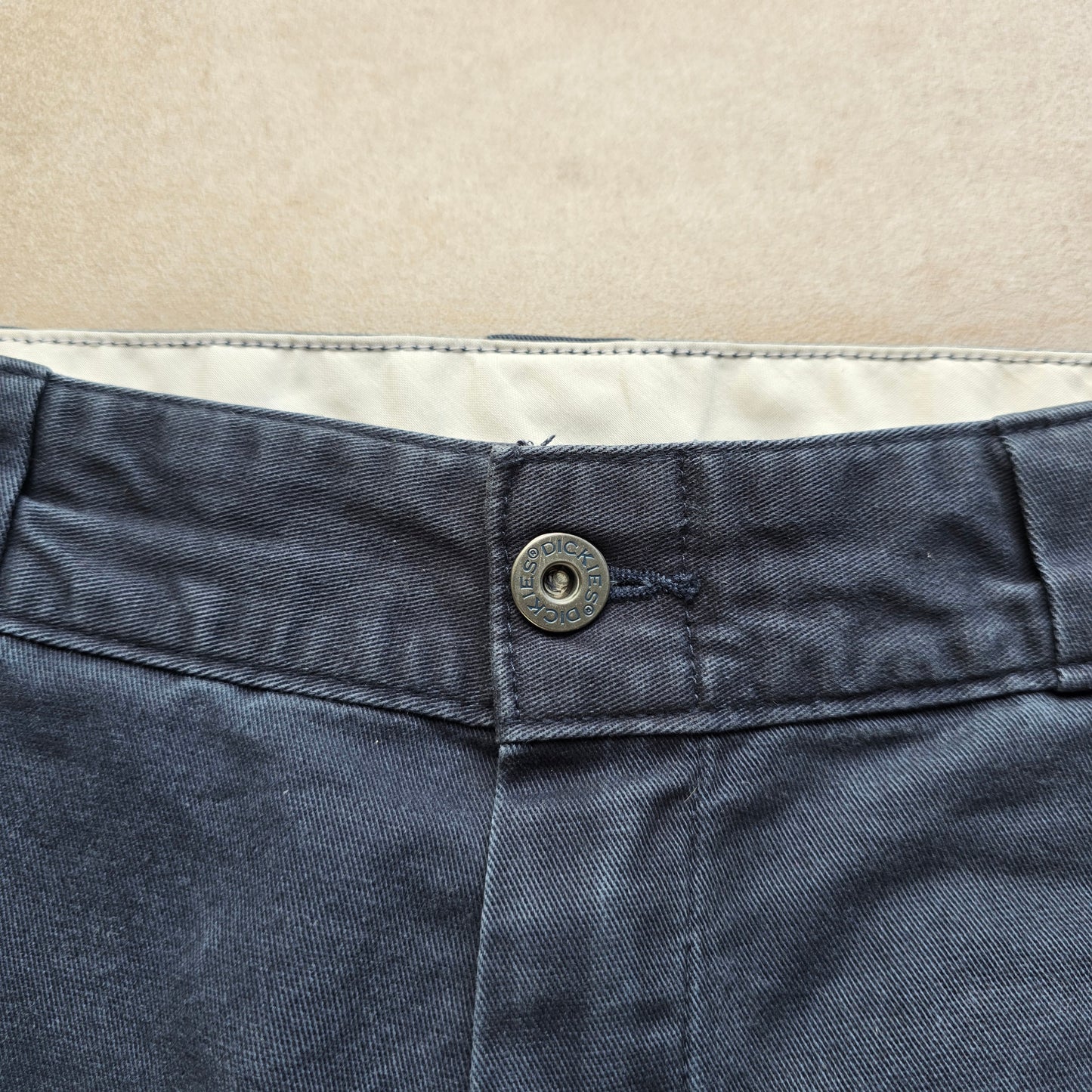 Dickies Skinny Straight Shorts - 32