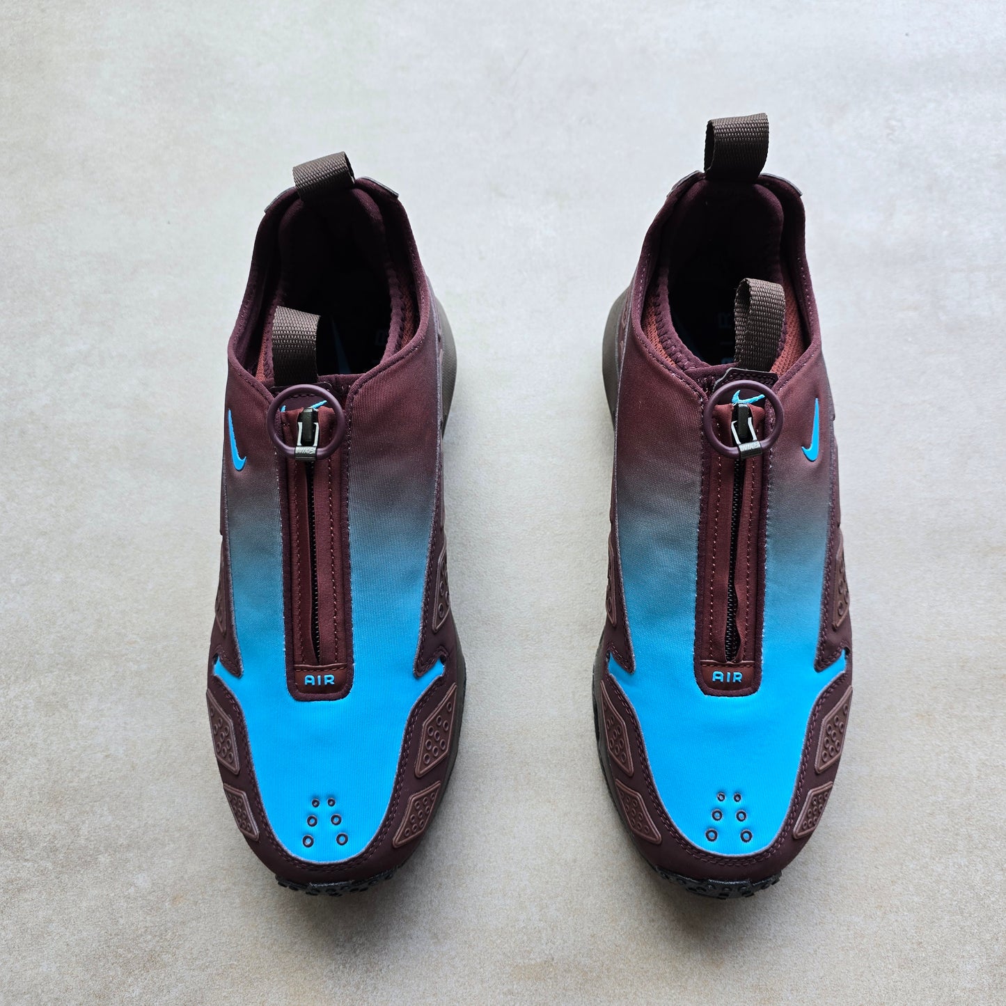 Nike Air Max SNDR - WMNS US10 / MENS US8.5