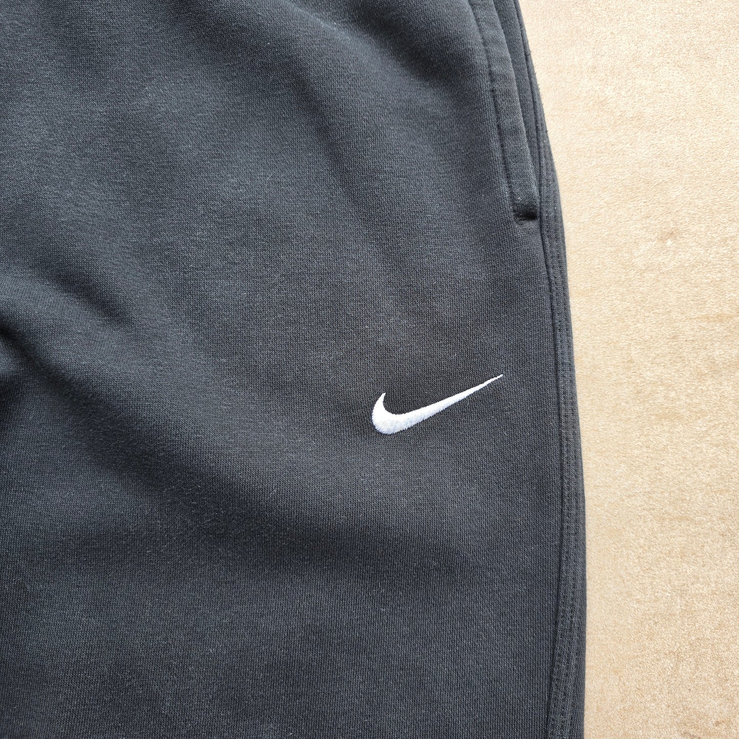 Y2K Nike Embroidered Swoosh Sweat Pants - WMNS L