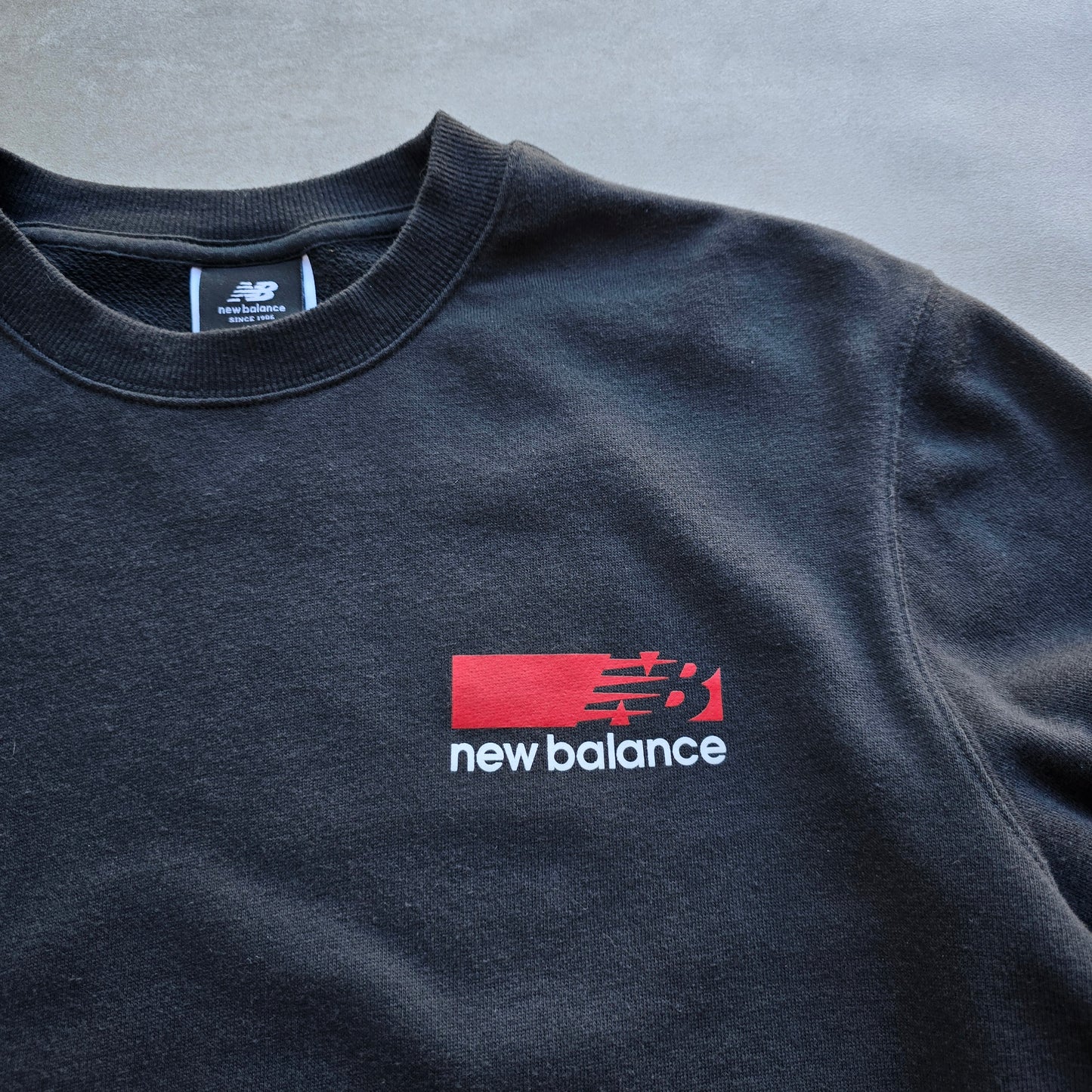 New Balance Sweatshirt - M