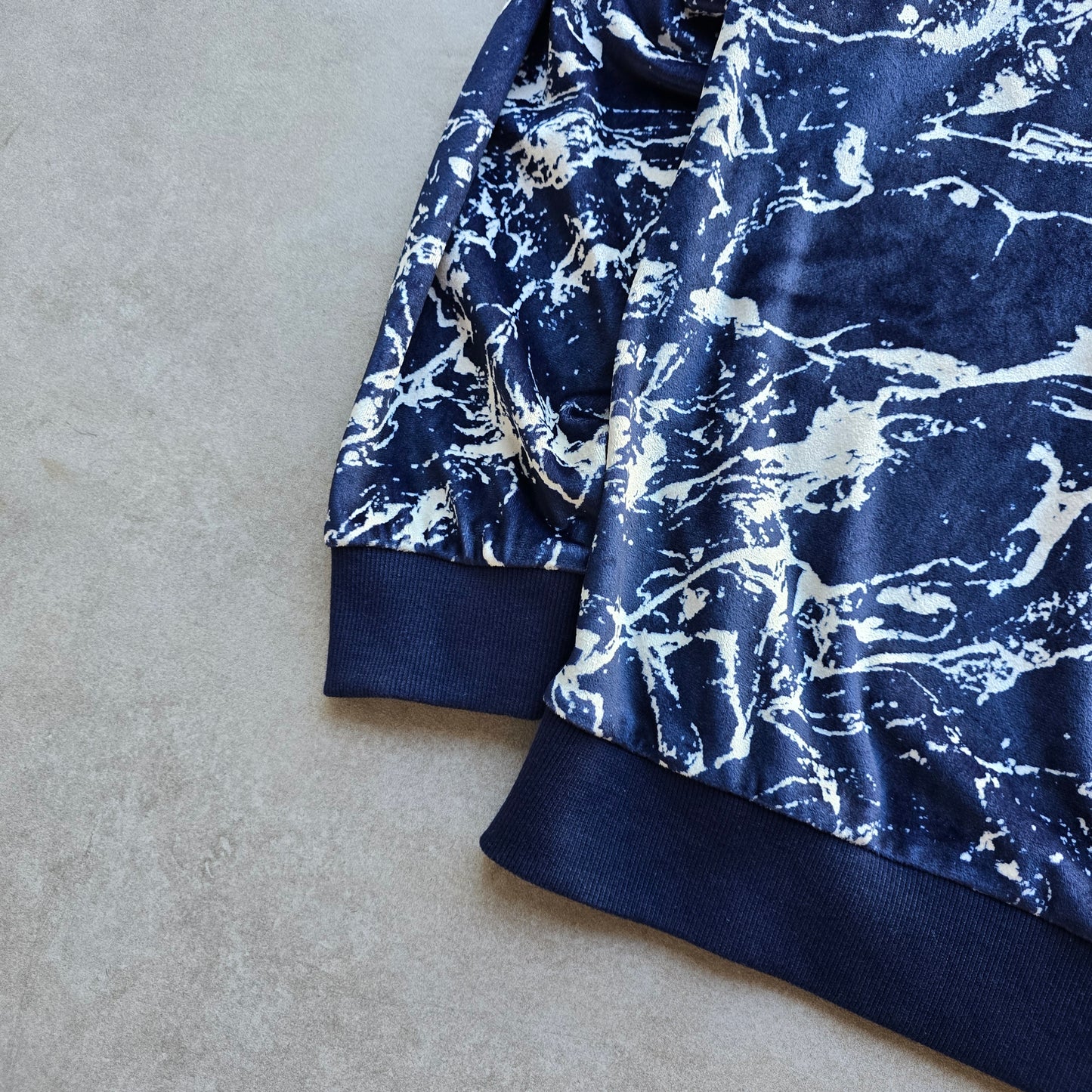Fila Velour Marble Sweatshirt - M