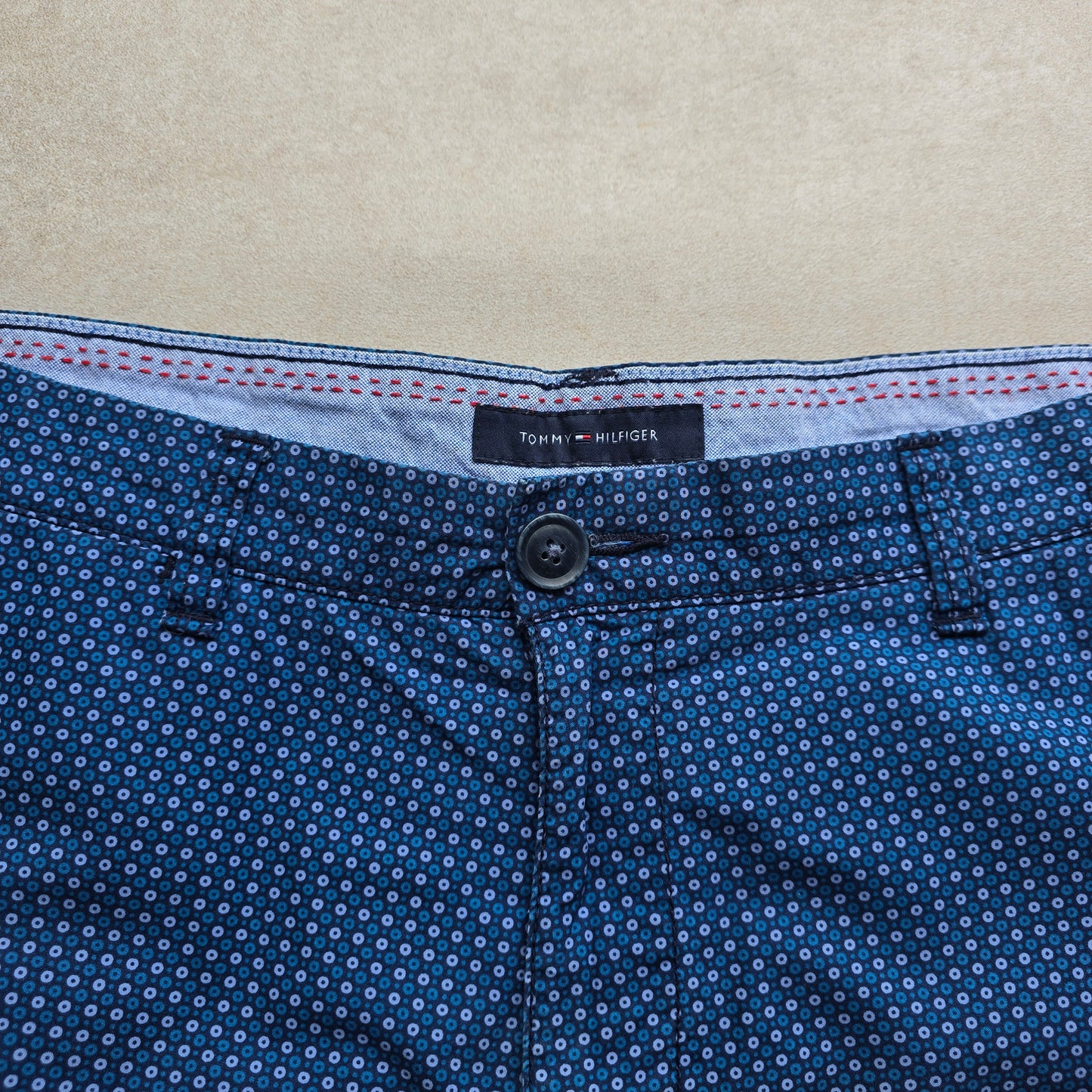 Tommy Hilfiger Shorts - 36