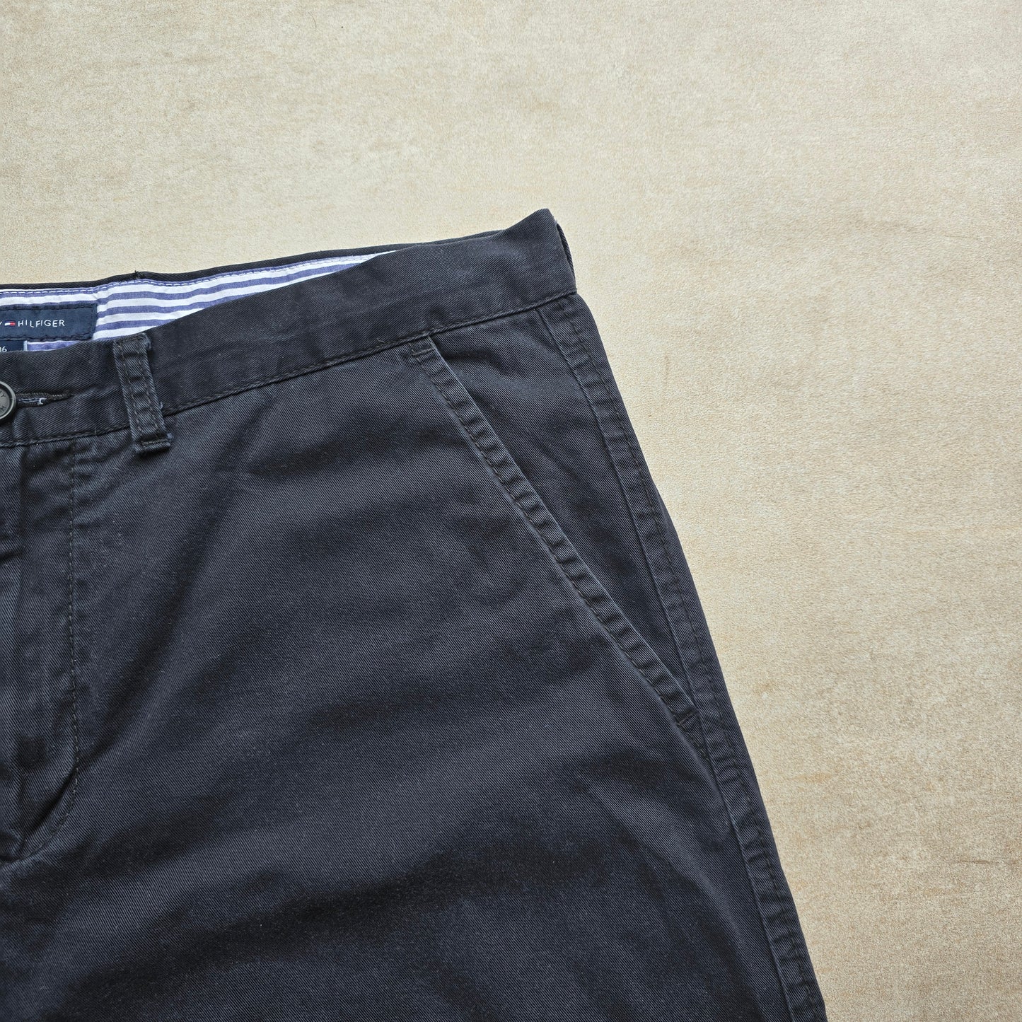 Tommy Hilfiger Shorts - 36/38