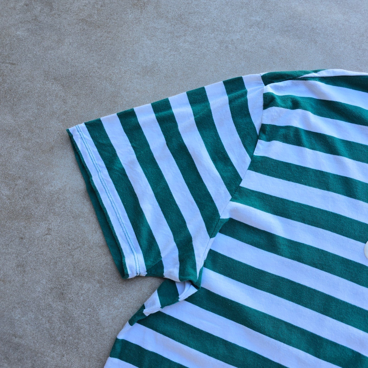 Guess Los Angeles Striped Tee - L
