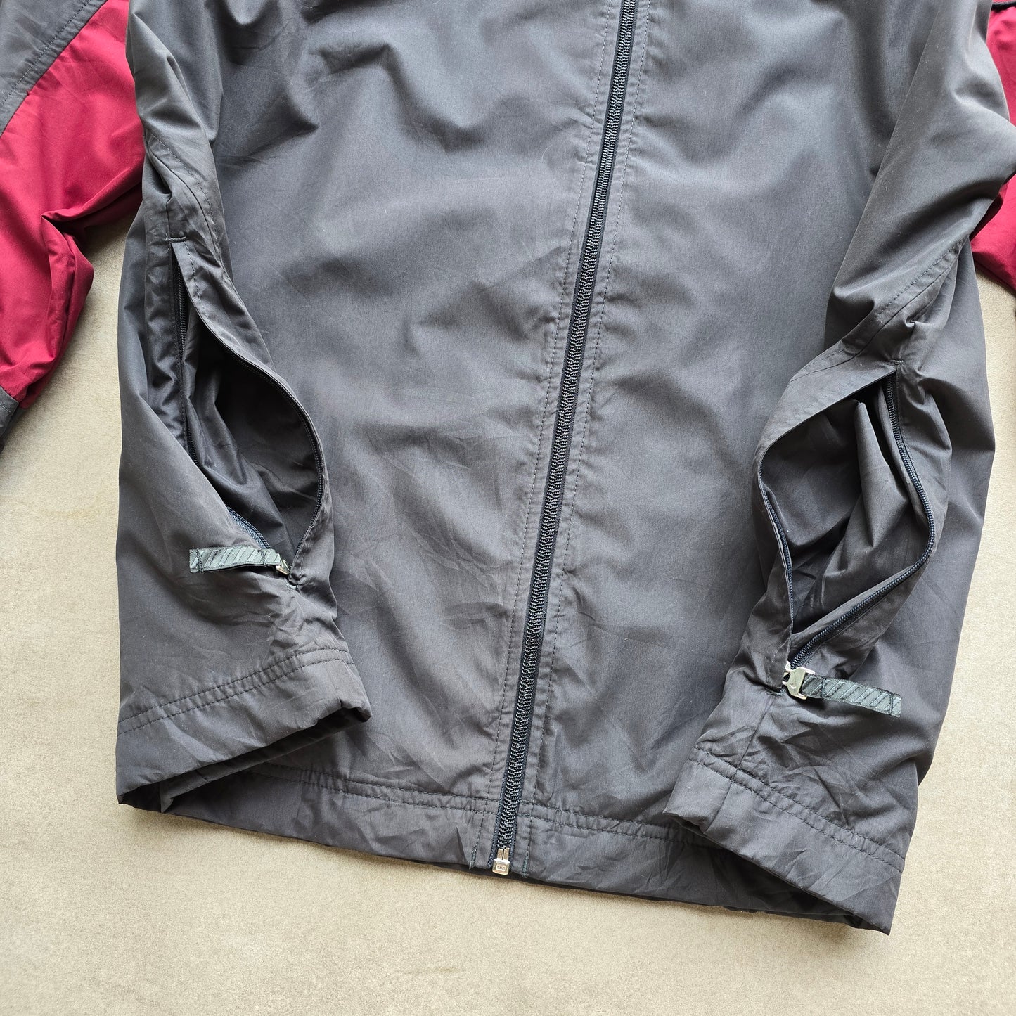 Vintage Nike Embroidered Swoosh Windbreaker Jacket - L