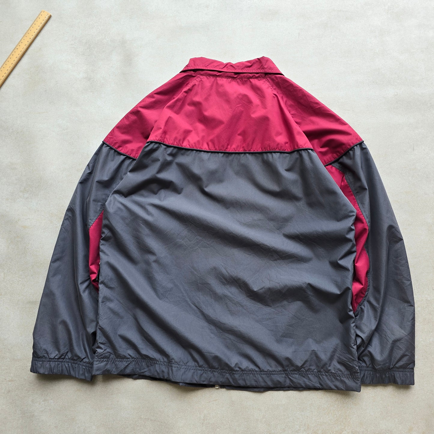 Vintage Nike Embroidered Swoosh Windbreaker Jacket - L