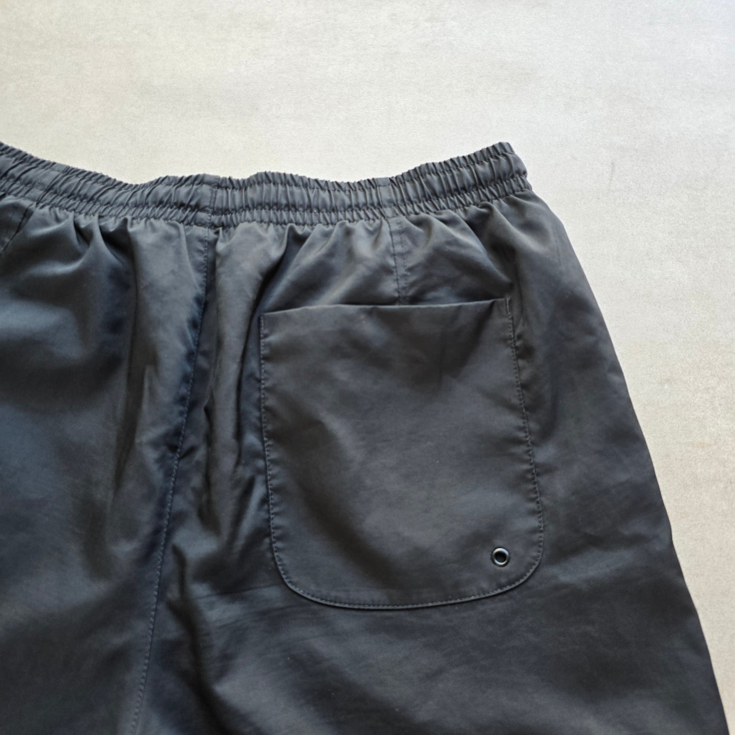Nike Shorts - L