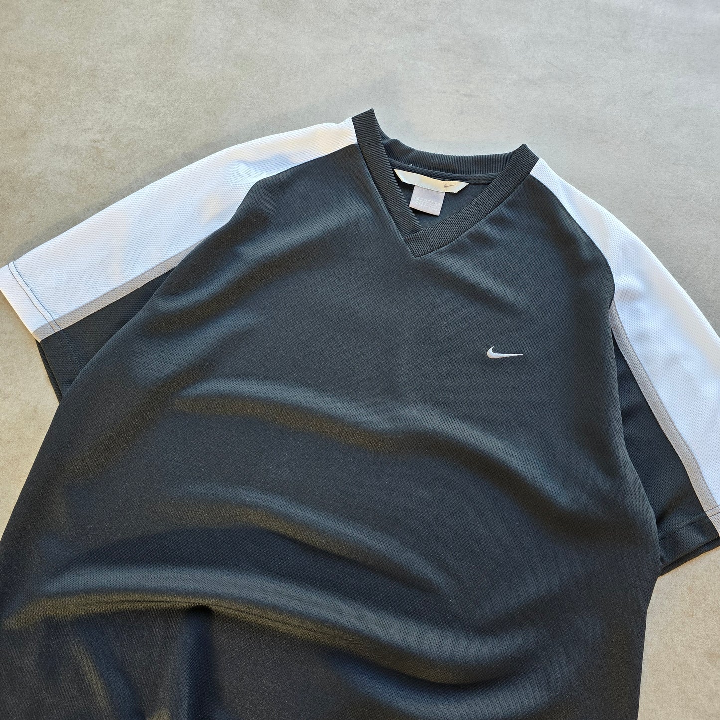 Vintage Nike Embroidered Swoosh Jersey Tee - L/XL