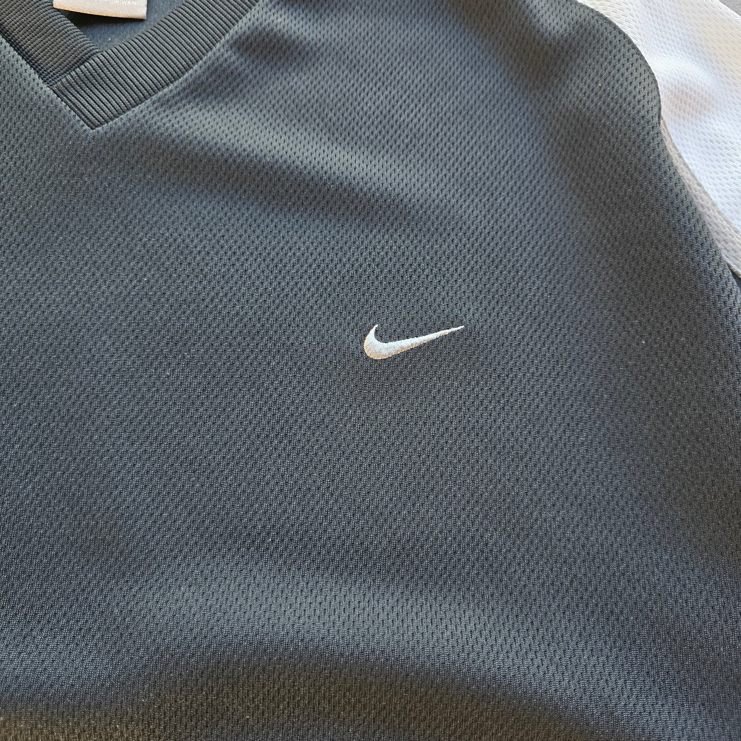 Vintage Nike Embroidered Swoosh Jersey Tee - L/XL