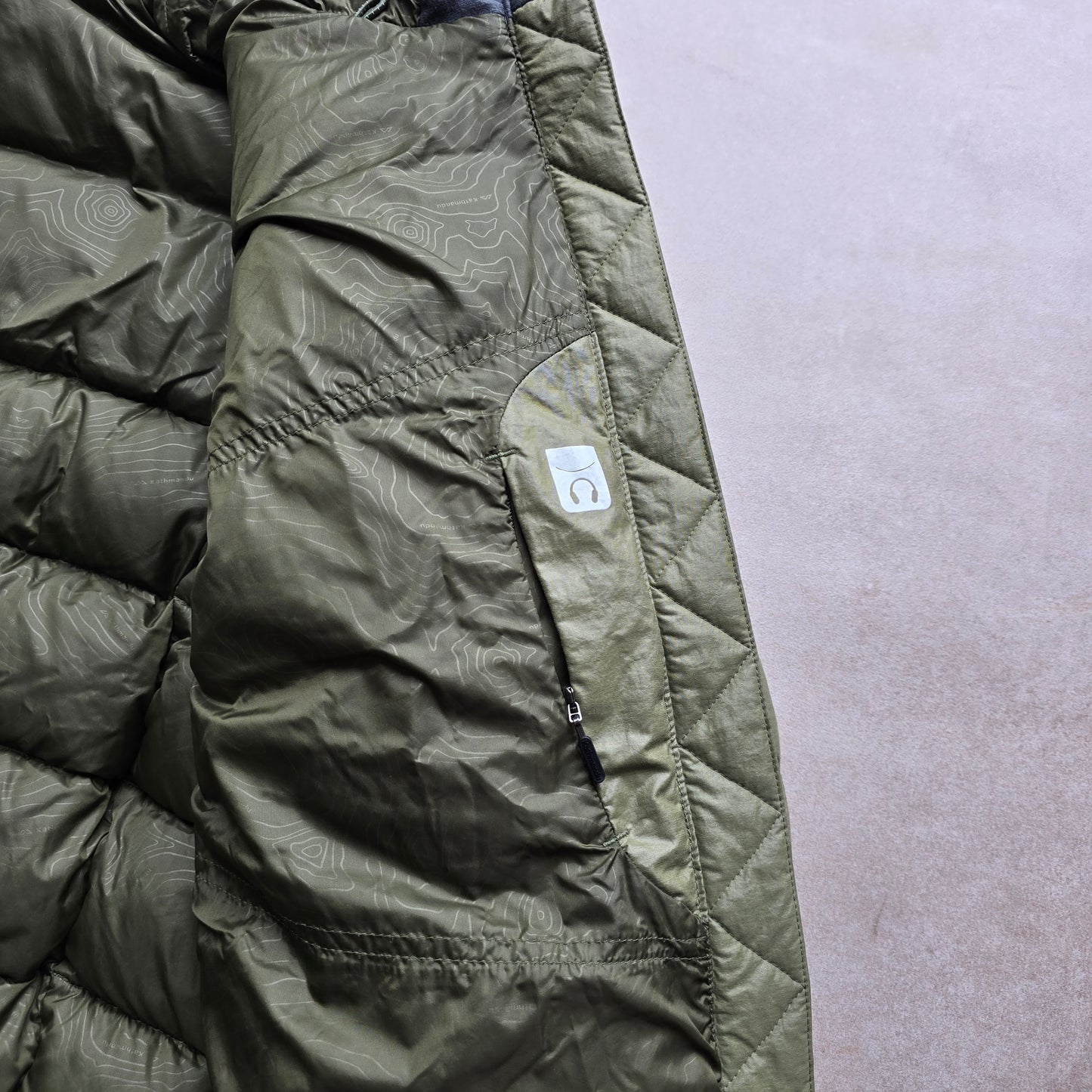 Kathmandu 550 Hooded Puffer Jacket - XS