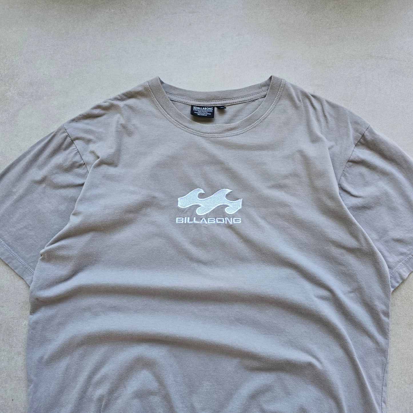 Billabong Embroidered Logo Tee - M/L