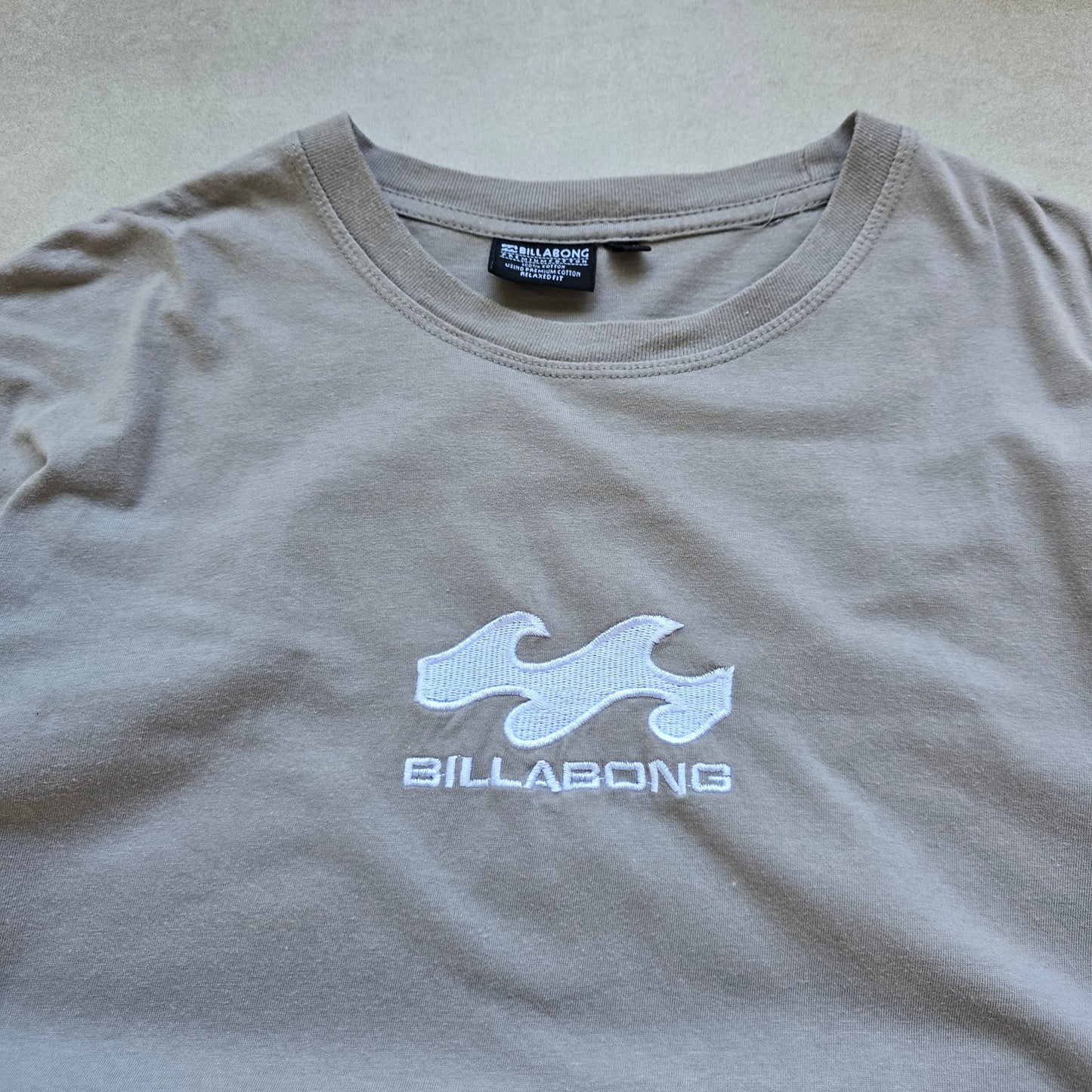 Billabong Embroidered Logo Tee - M/L