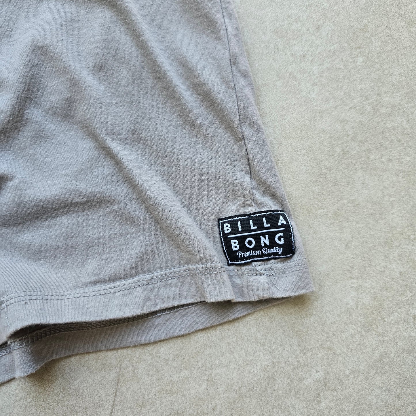 Billabong Embroidered Logo Tee - M/L