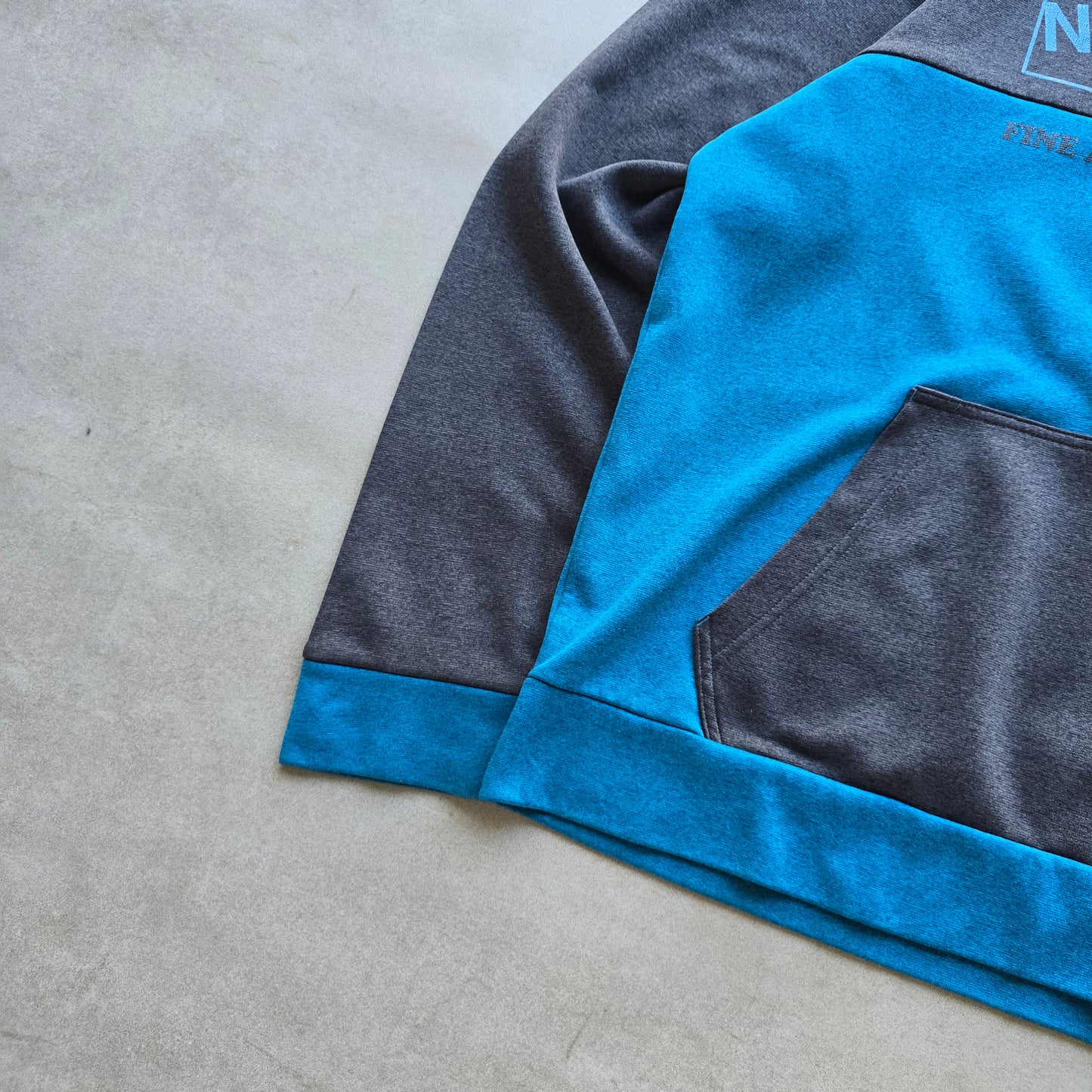 The North Face Hoodie - M