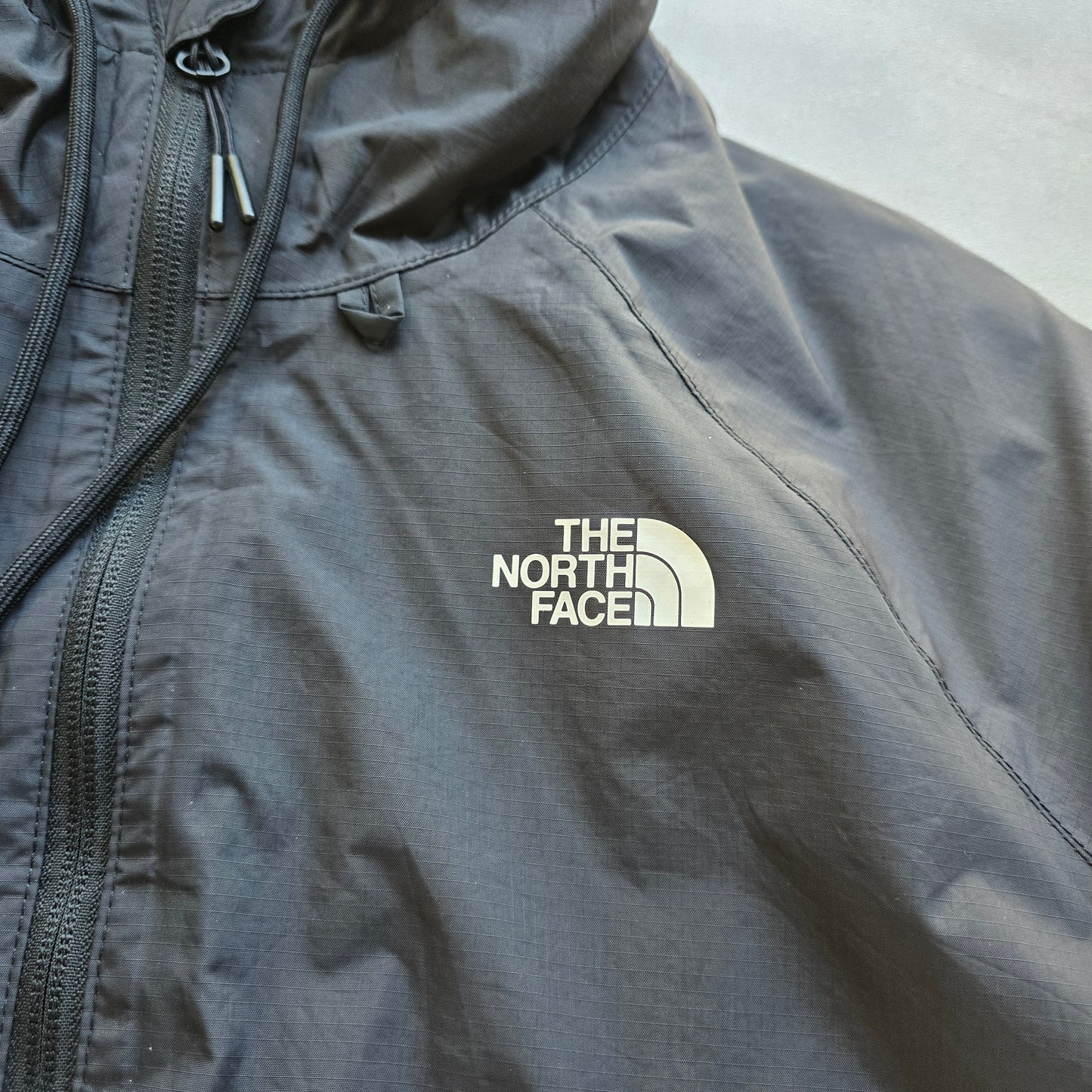 The North Face Two-Tone Windbreaker Jacket - WMNS S