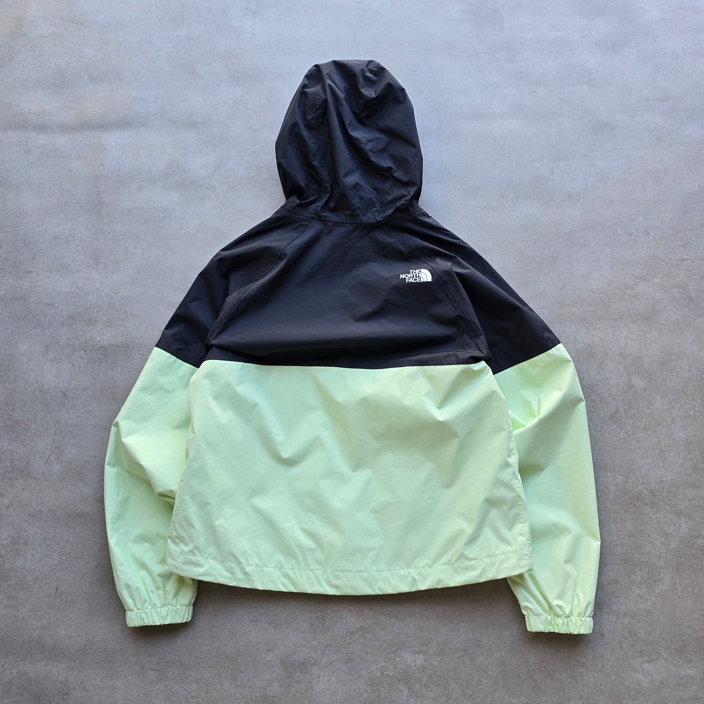 The North Face Two-Tone Windbreaker Jacket - WMNS S