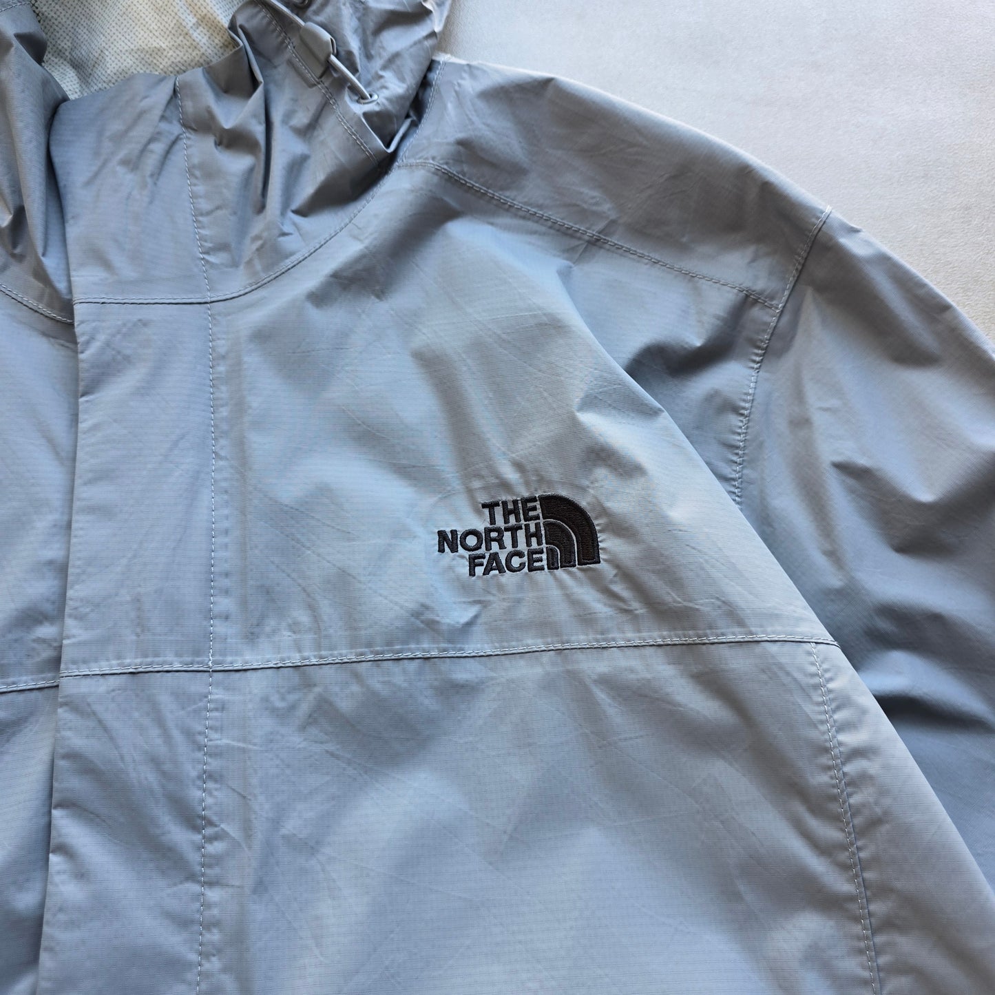 The North Face Dryvent Windbreaker Jacket - L