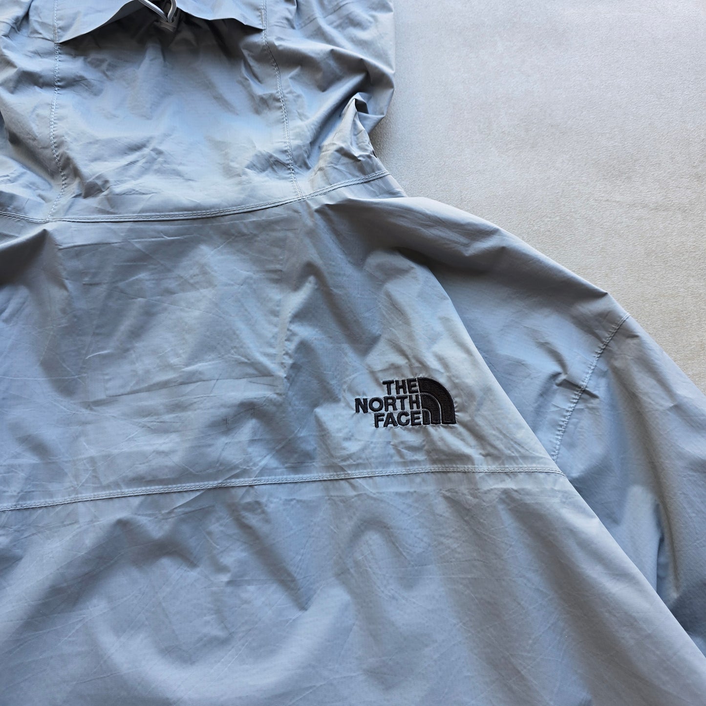 The North Face Dryvent Windbreaker Jacket - L