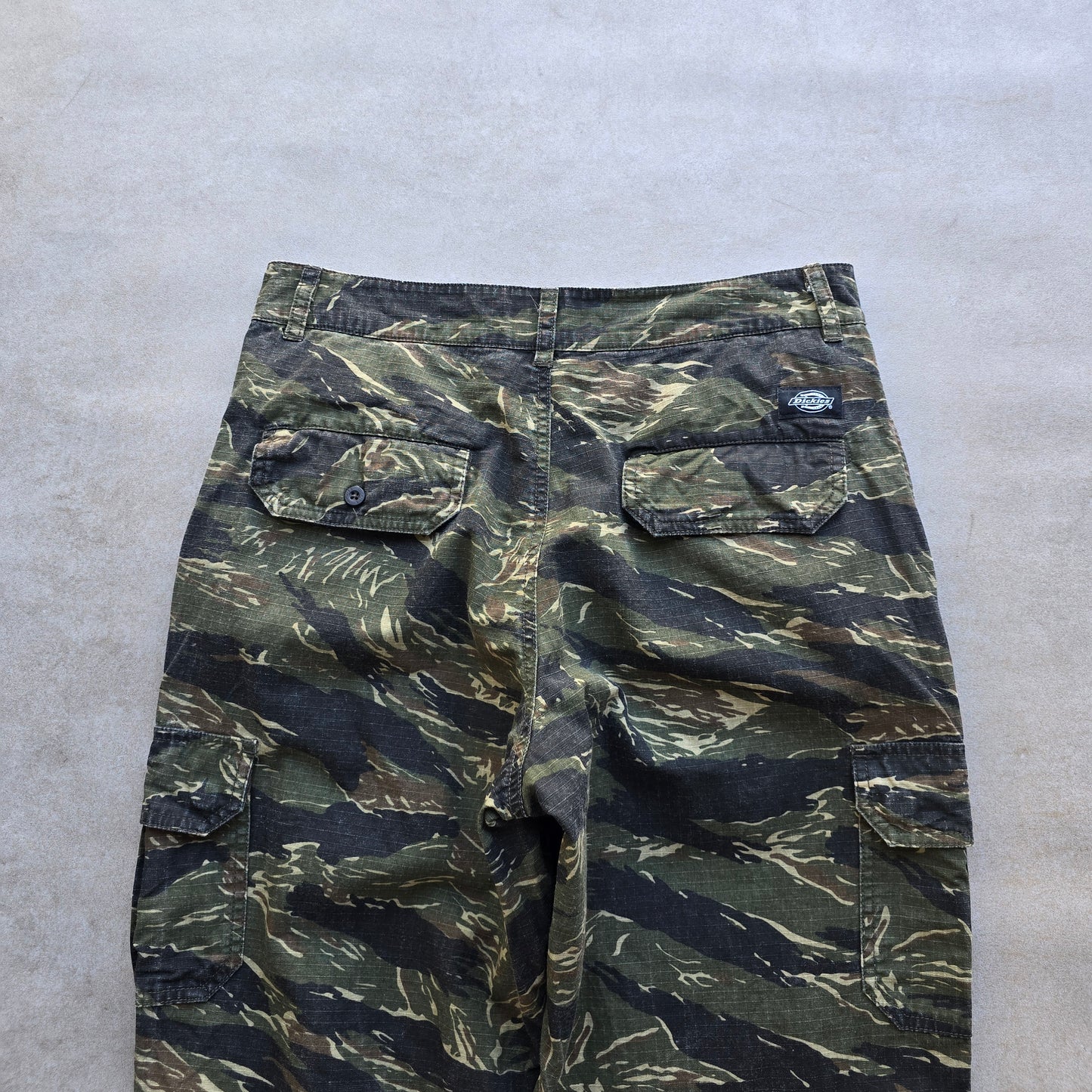 Dickies Camo Cargo Pants - 28