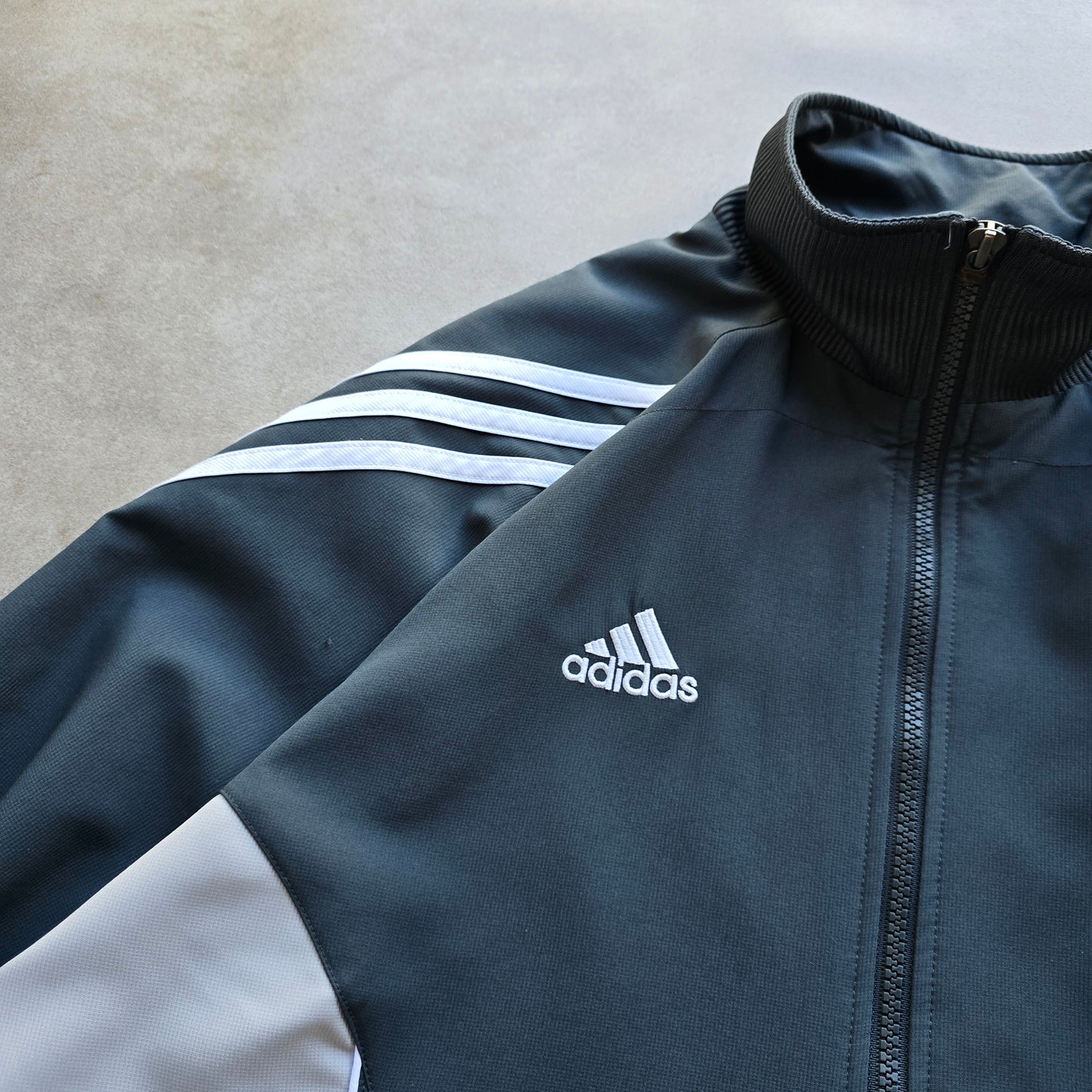 Vintage Adidas Windbreaker Jacket - M/L
