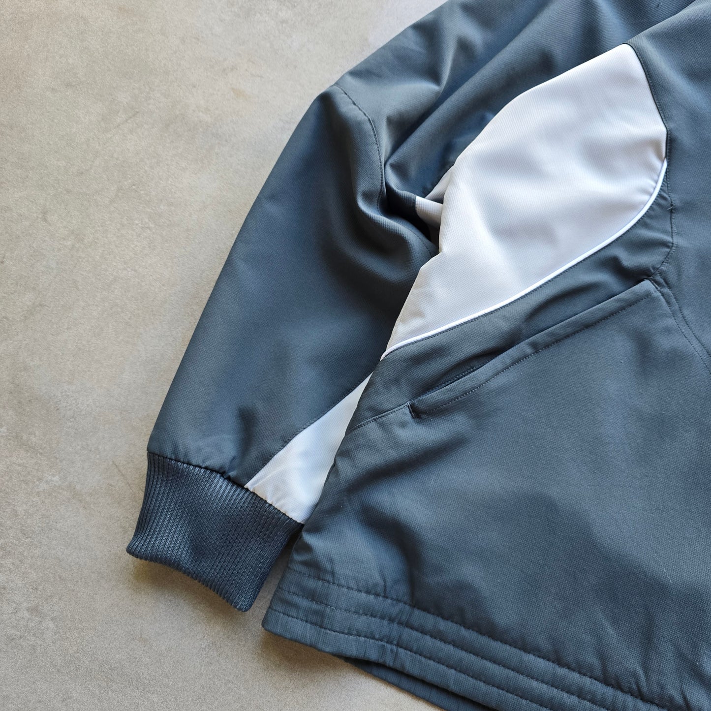 Vintage Adidas Windbreaker Jacket - M/L