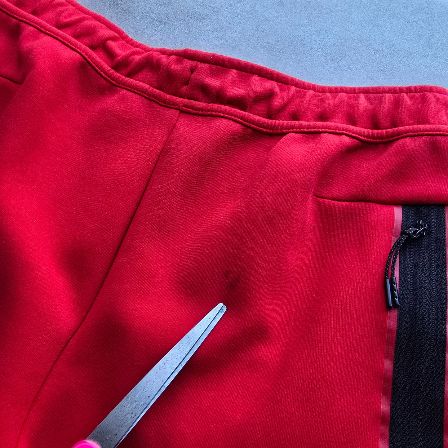 Nike Tech Fleece Pants - M