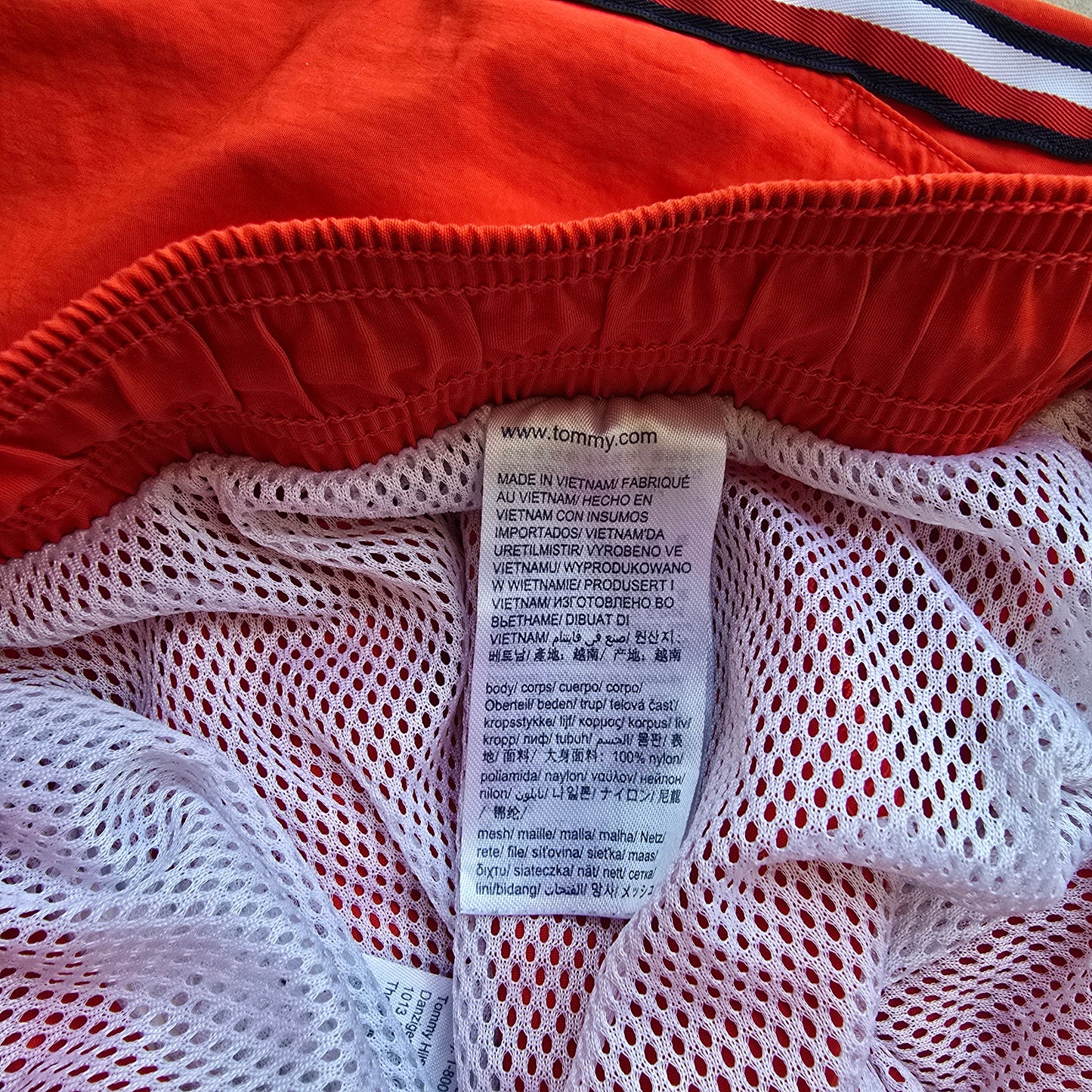 Tommy Hilfiger Shorts - XL