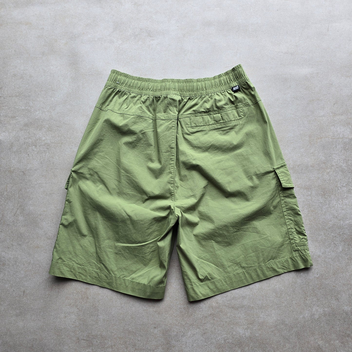Nike Cargo Shorts - S