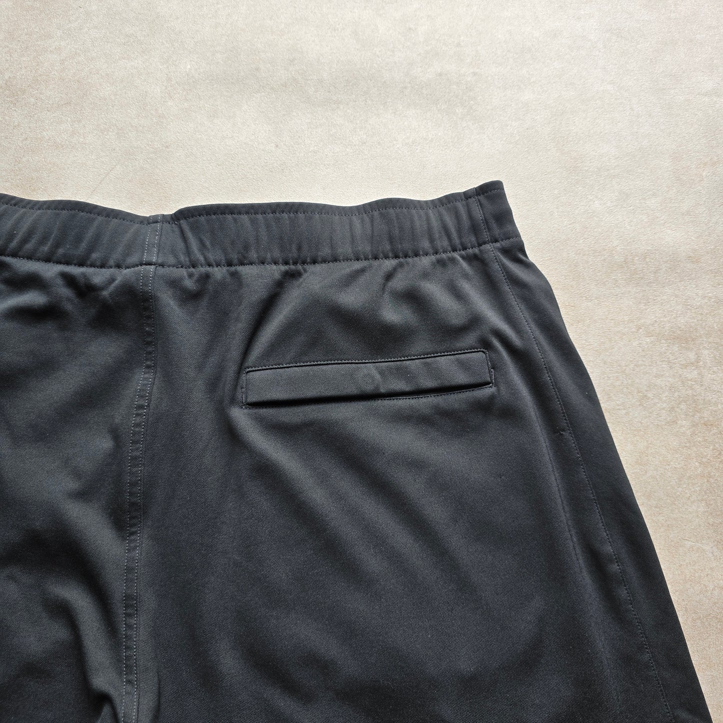 Vintage Nike Embroidered Logo Shorts - L