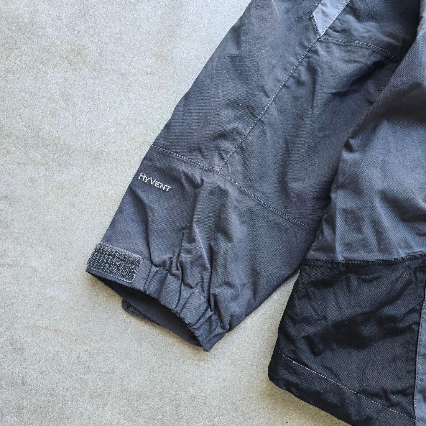 The North Face HyVent Jacket - M