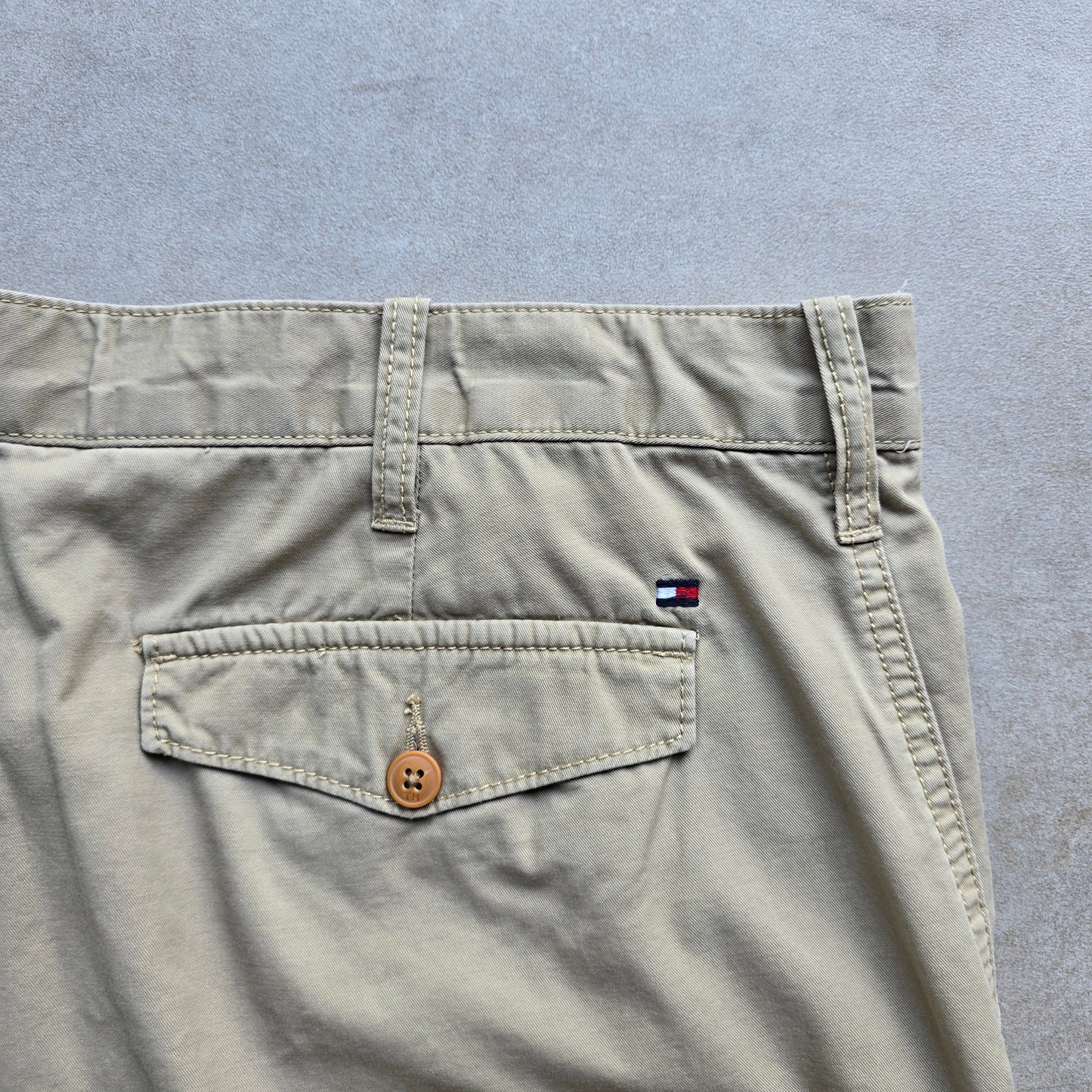 Tommy Hilfiger Cargo Shorts - 38