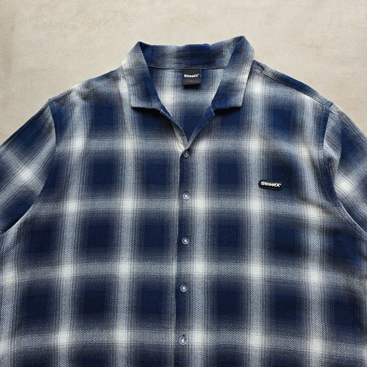 StreetX Short Sleeve Button Up Shirt - L