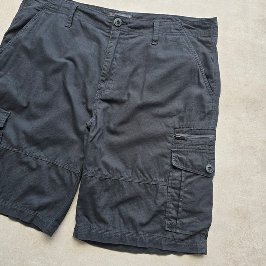 Guess Cargo Shorts - 38