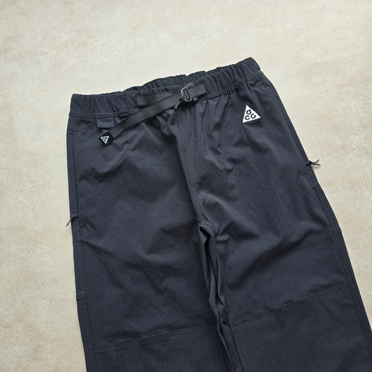 Nike ACG Trail Pants - S