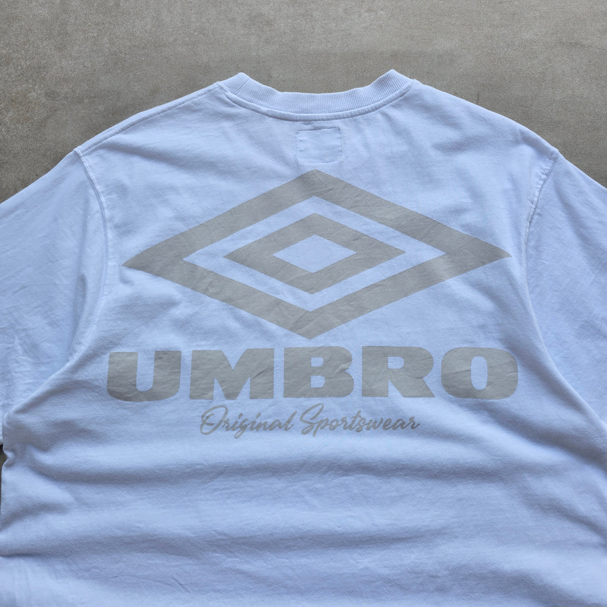 Umbro Tonal Logo Print Tee - L