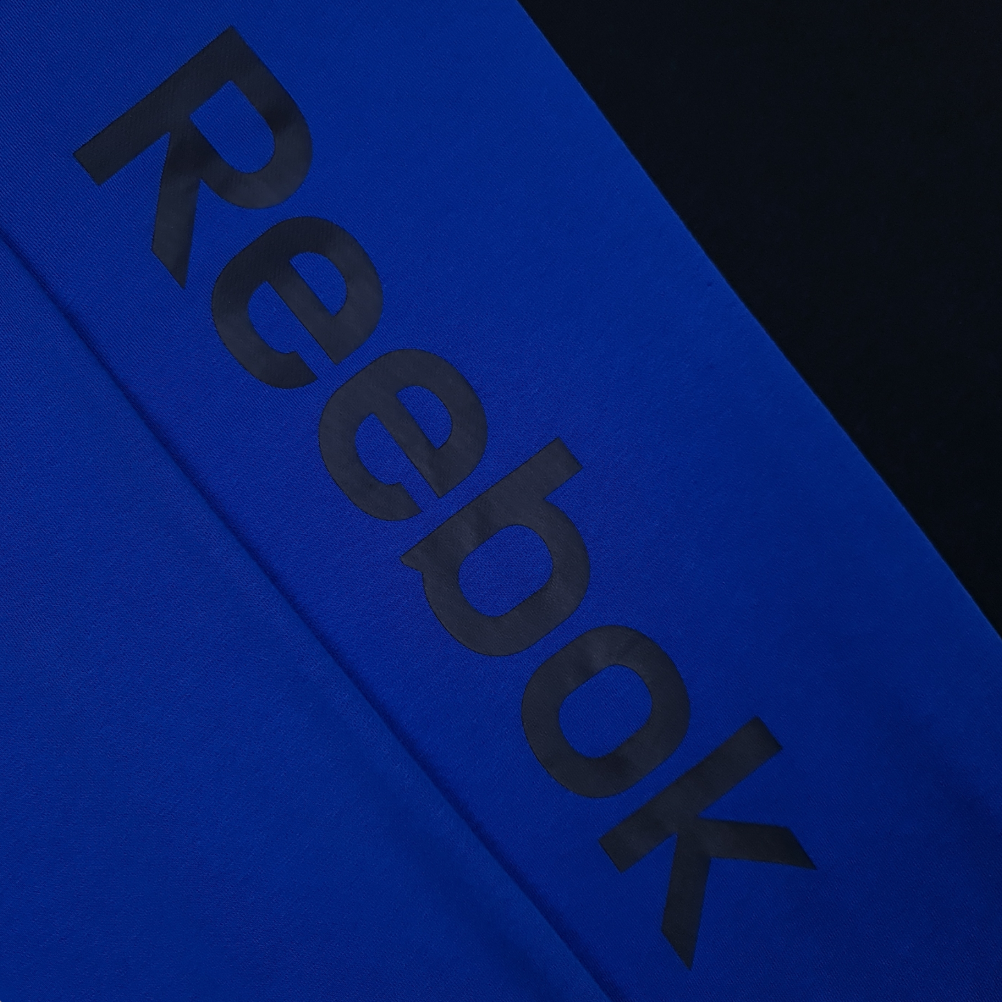 Reebok Sweater - XL