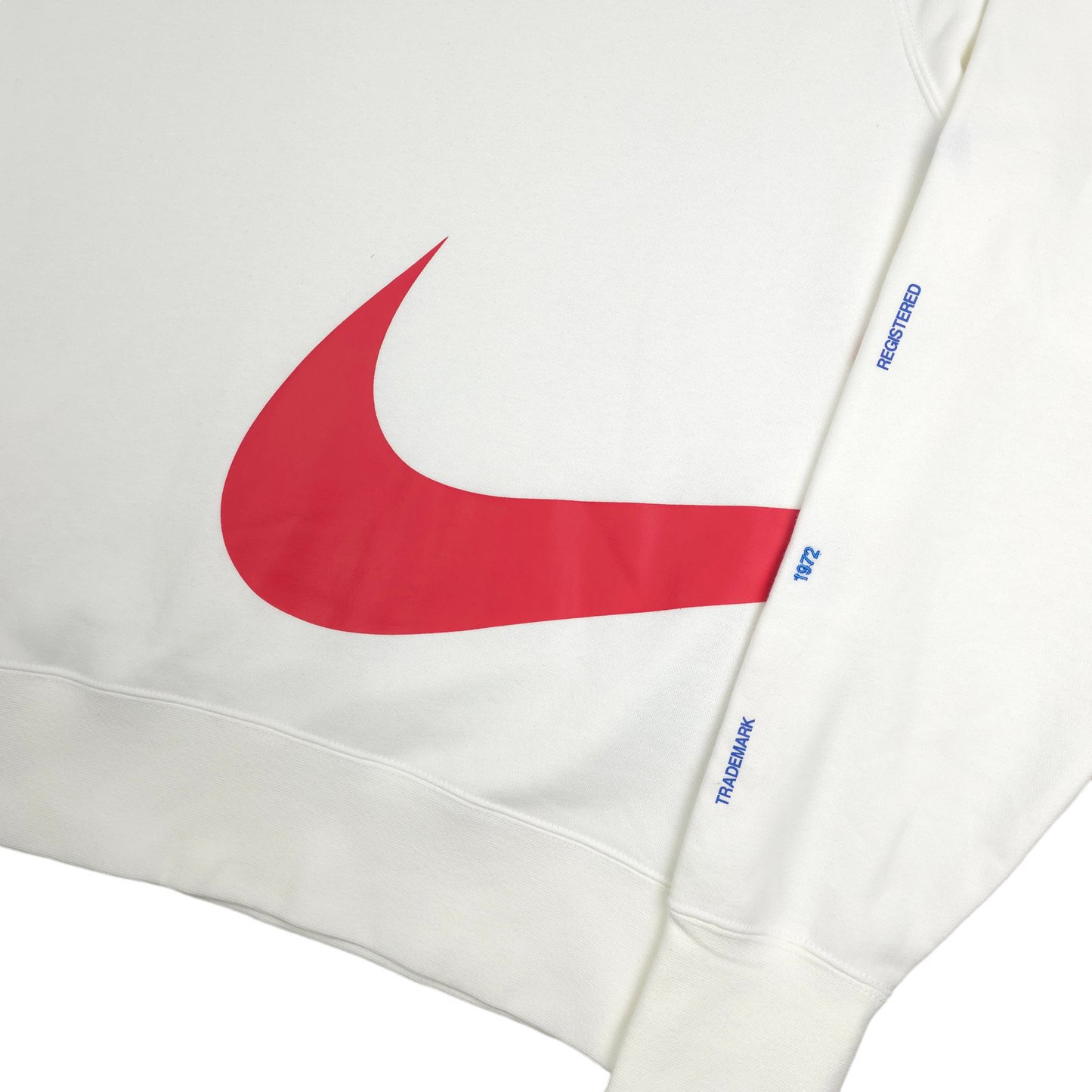 Nike Wrap Around Swoosh Sweater - L